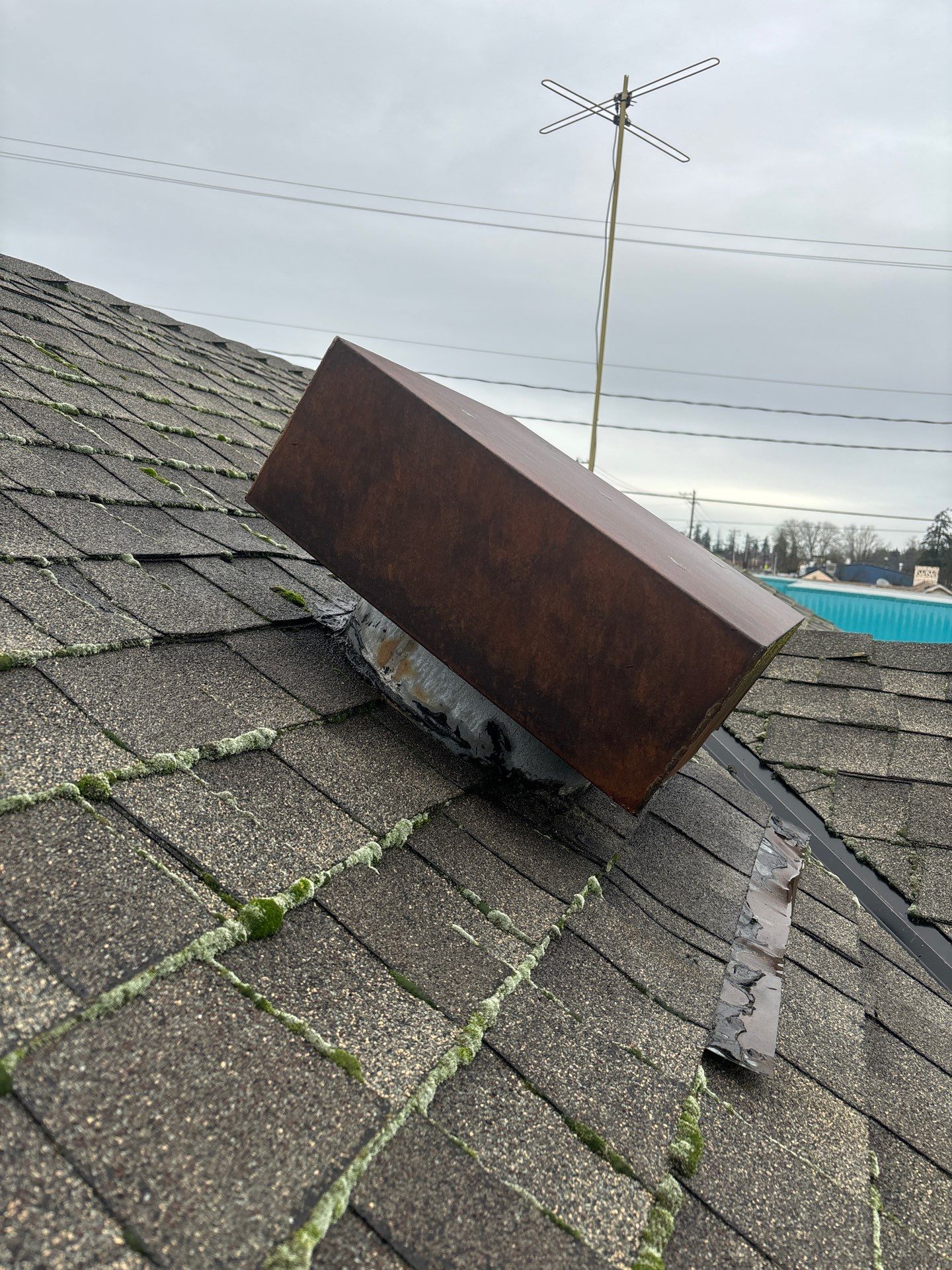 Summit Grey Lum Yun Salem Oregon Commercial Roof by Orezona Building & Roofing Company, Inc.