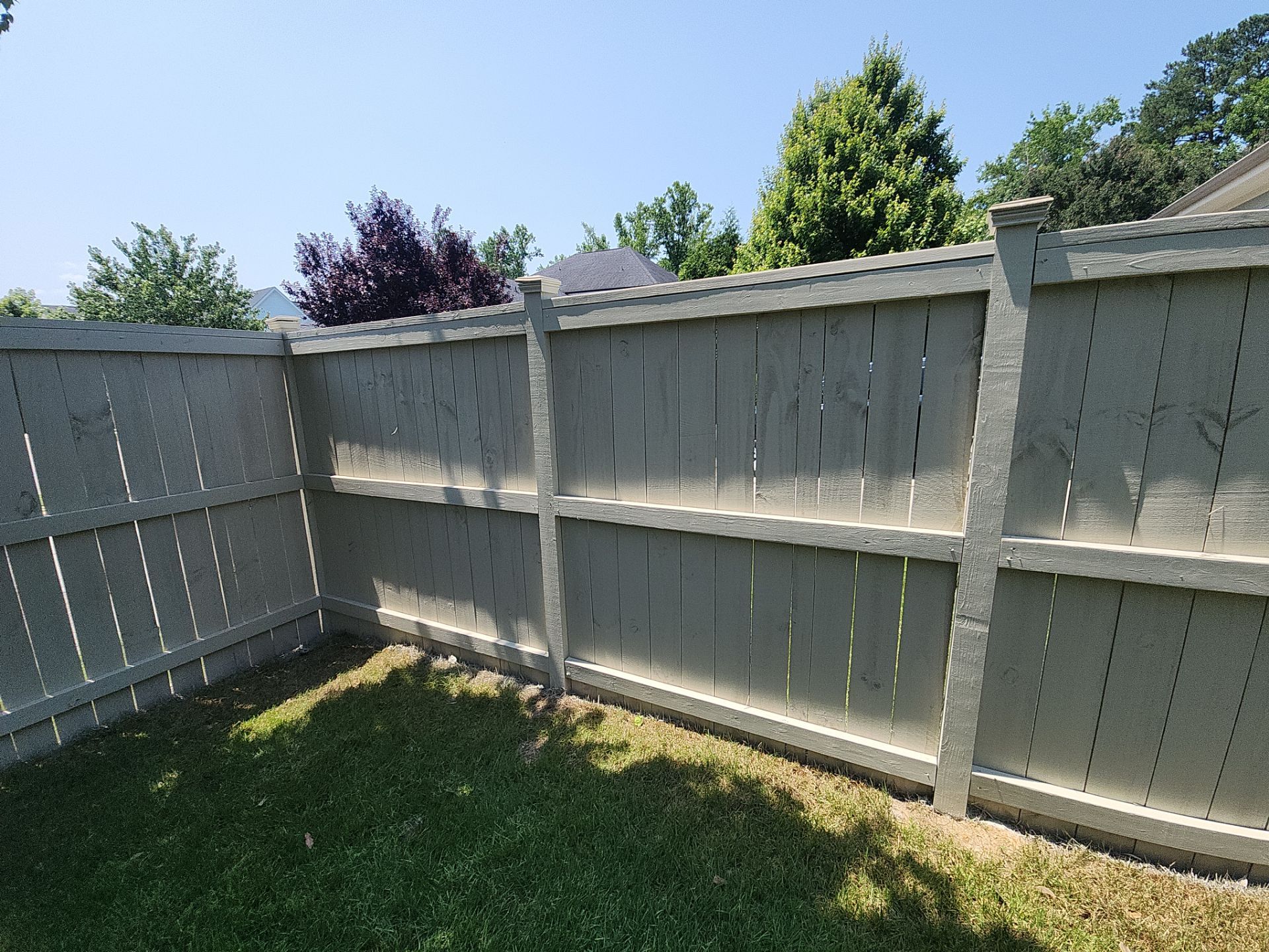 Wood Fence using Wood Sealant and Stain by DuraSeal