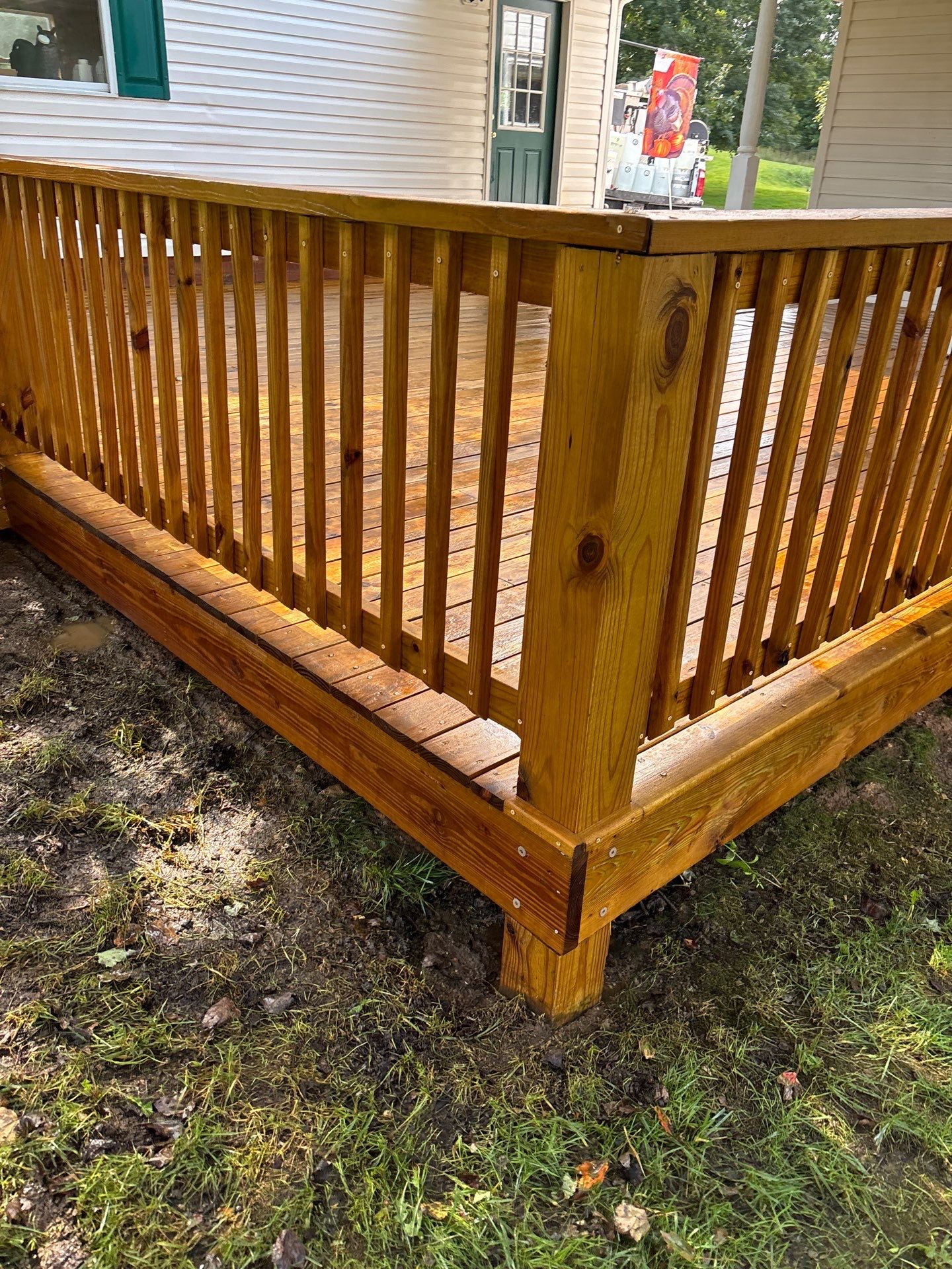 Wood Deck using Wood Sealant by DuraSeal