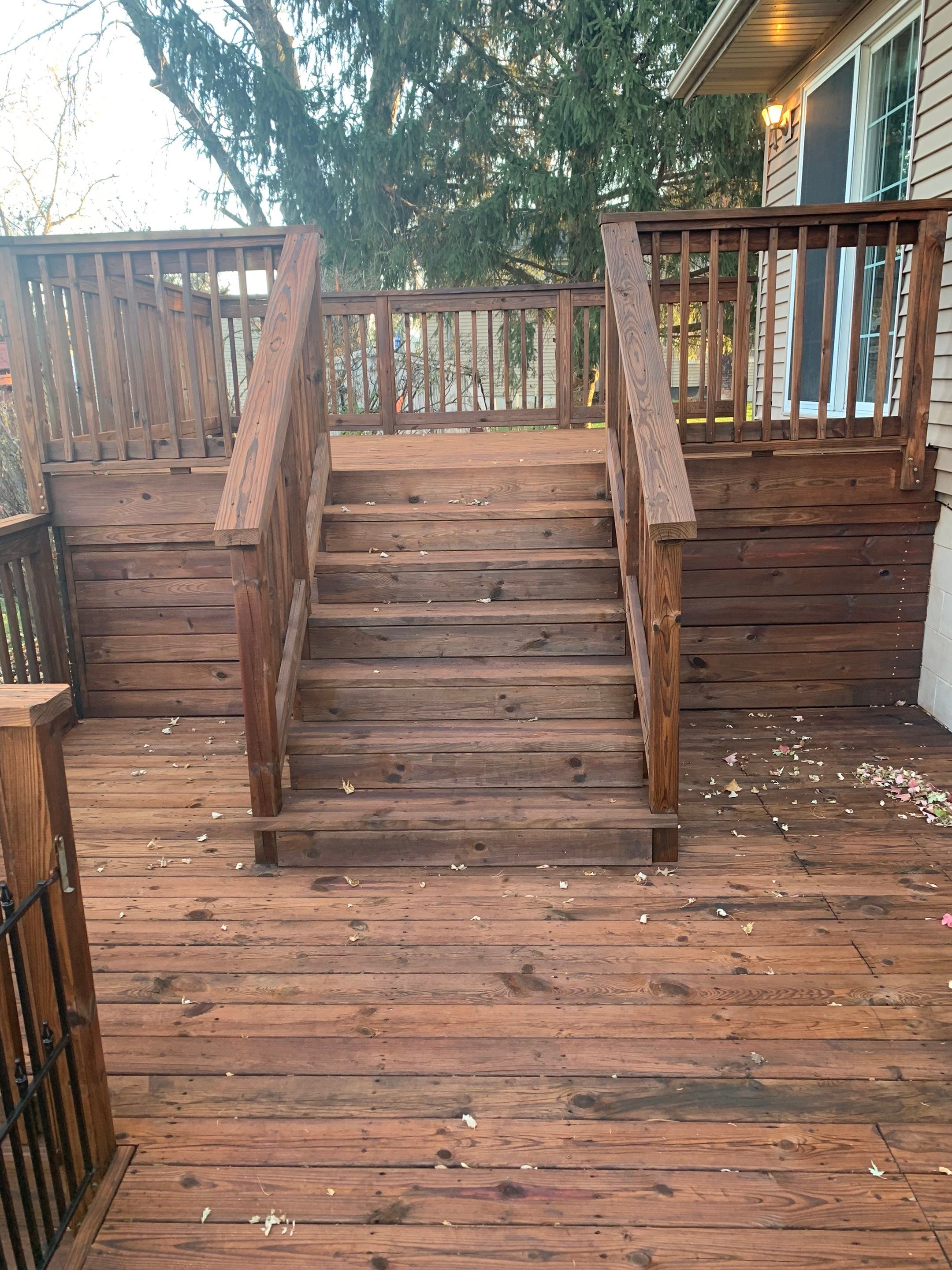 Isaac's Deck Restoration by Map Quality Fencing & Decks
