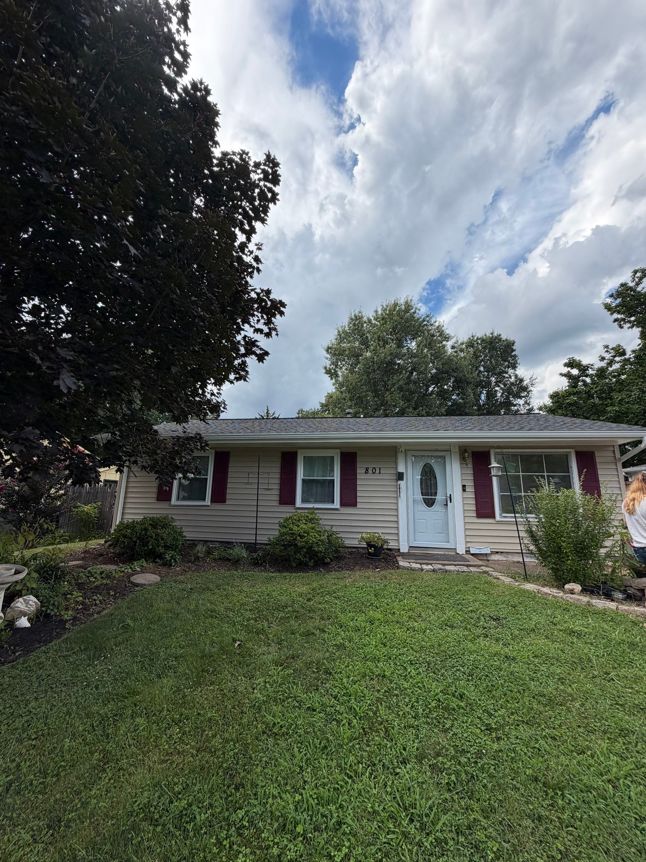 Residential Vinyl Siding Replacement and Exterior Upgrade in Sterling by Ridge Armor Renovations