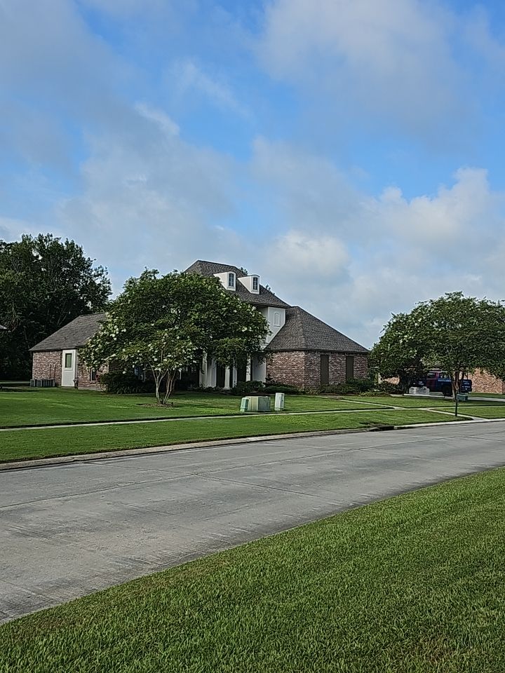 Weathered Shadow - Atlas by Top Team Roofing & Construction