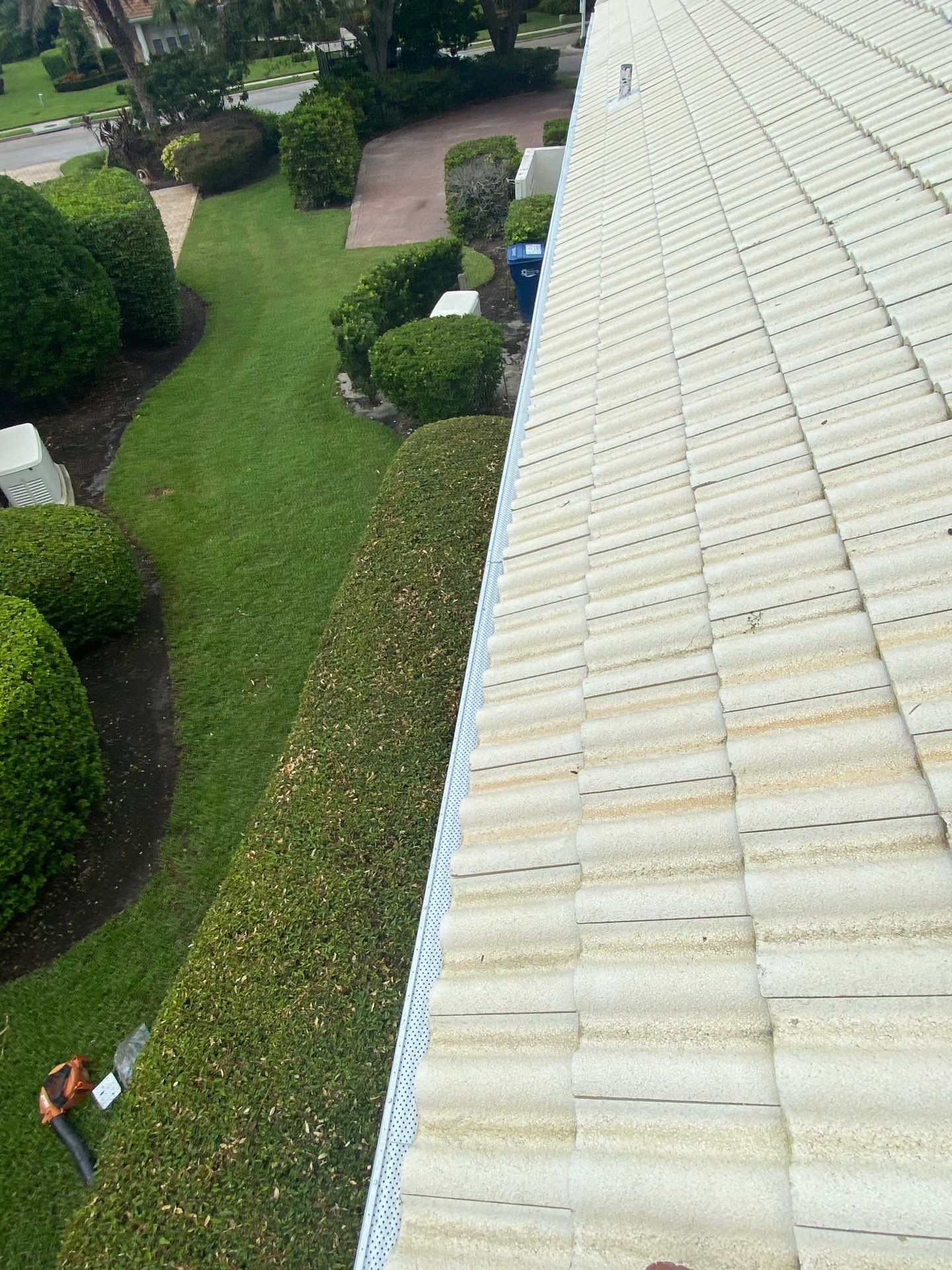 Leaf Guard using Gutter Guards for Florida Home by Gutter Professors