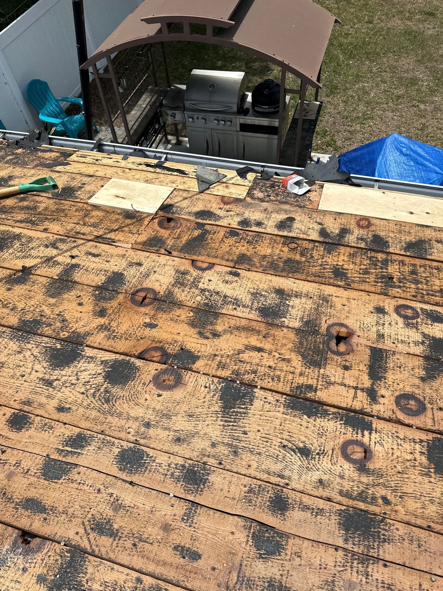 Project in Gulfport 33707 by Mitchell Roofing Company LLC 