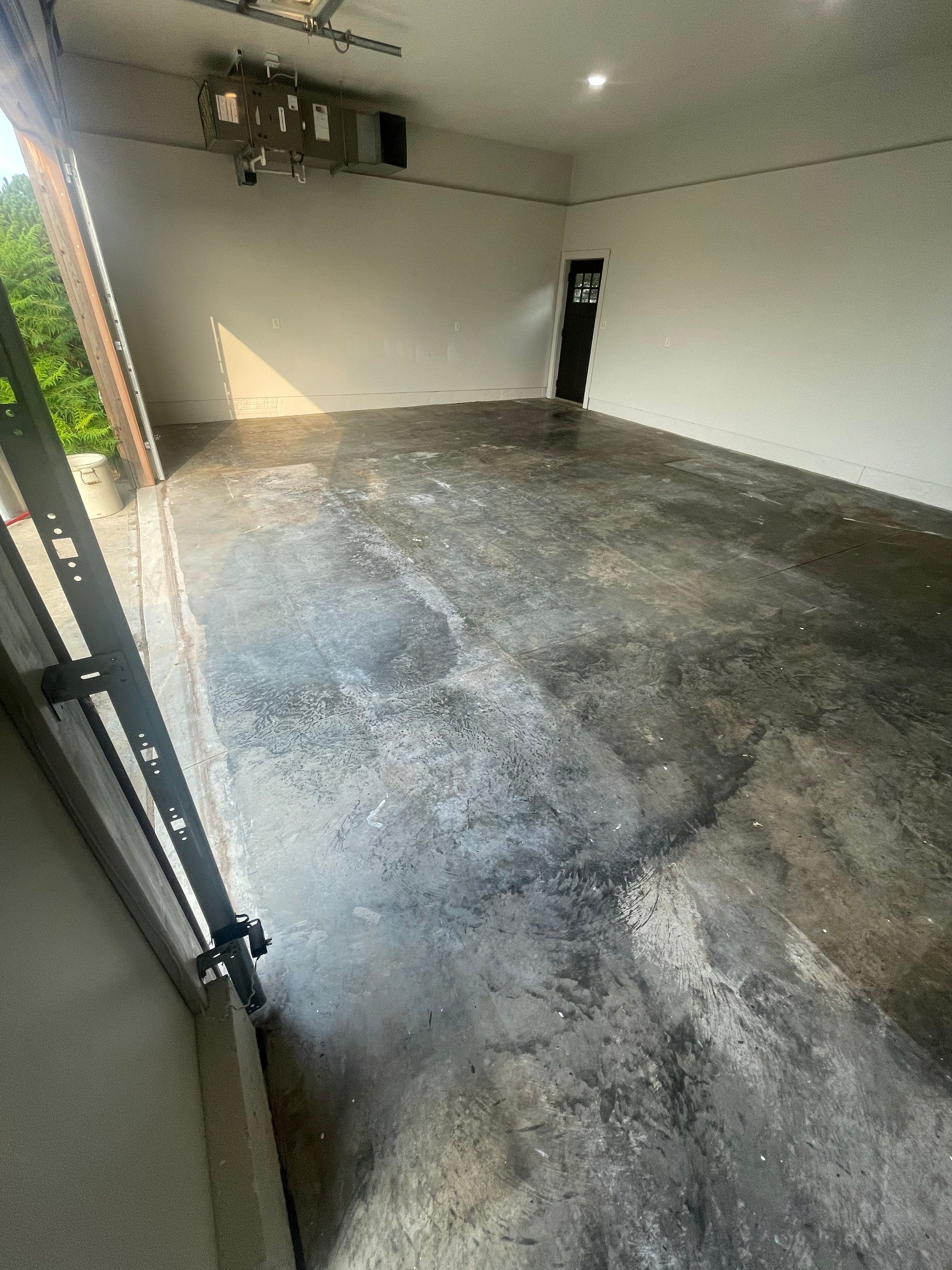 Domino Flake Floor Coating and Crack Repair in Chancellor by Select Painting, Coatings & Garage Cabinets