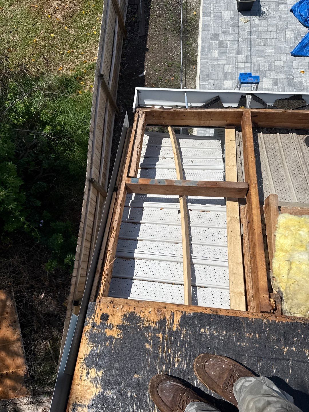 Project in St. Petersburg 33703 by Mitchell Roofing Company LLC 