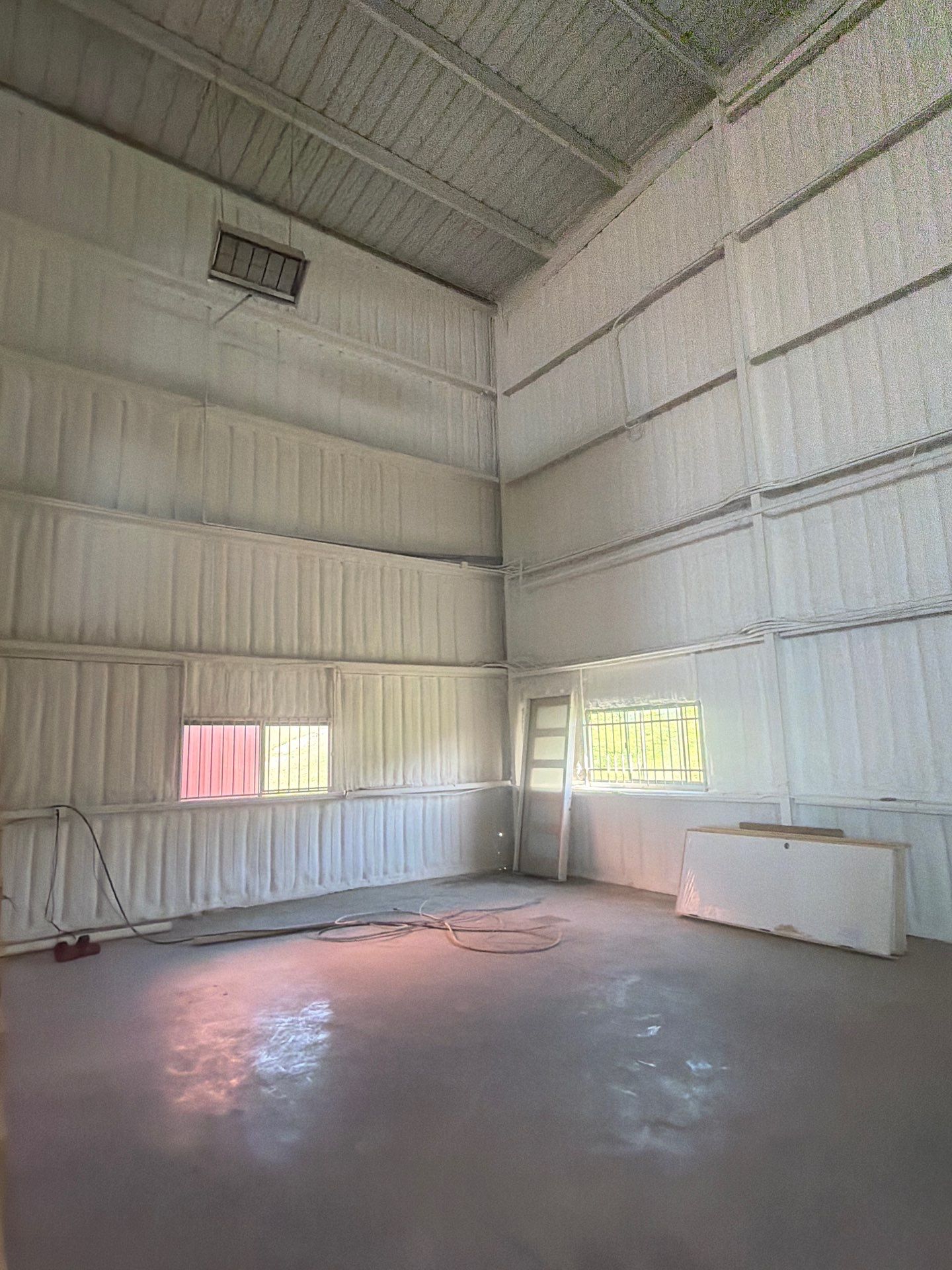 20,000 SF Airplane Hangar  by Apex Insulation Solutions