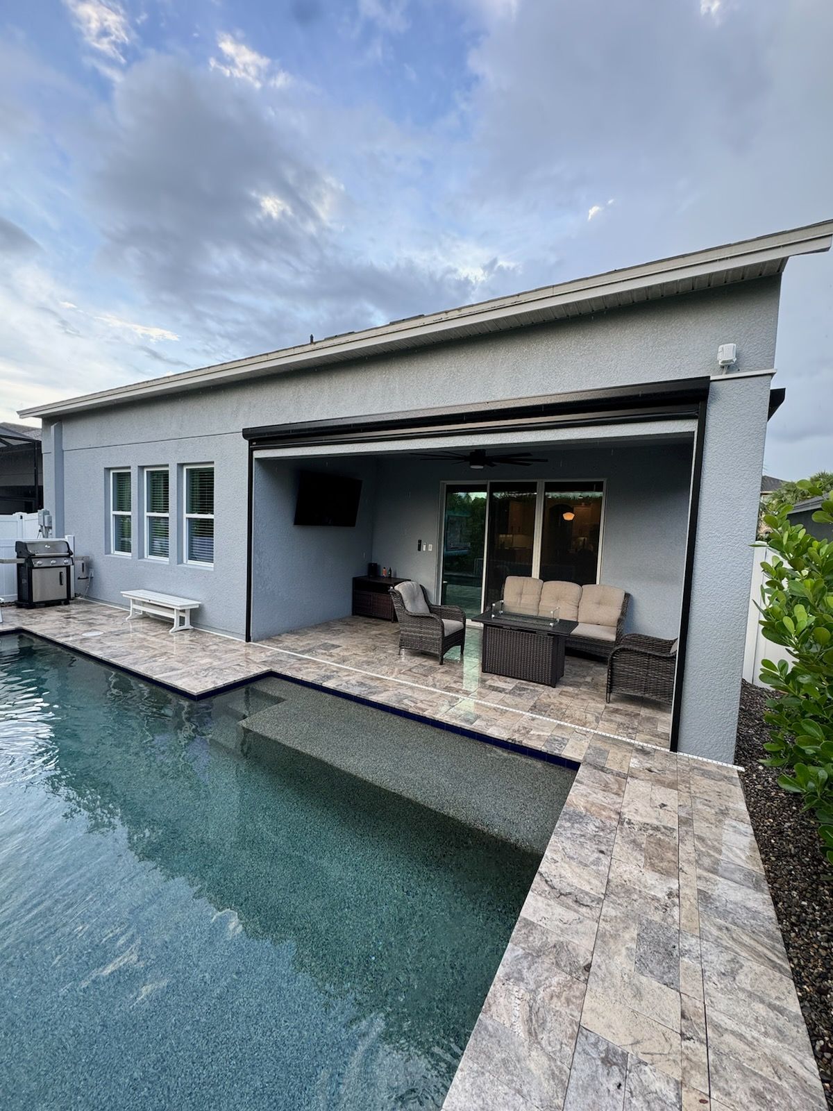 7 inch seamless gutters using Seamless Aluminum Gutters and Downspouts in Sarasota FL by Gutter Professors