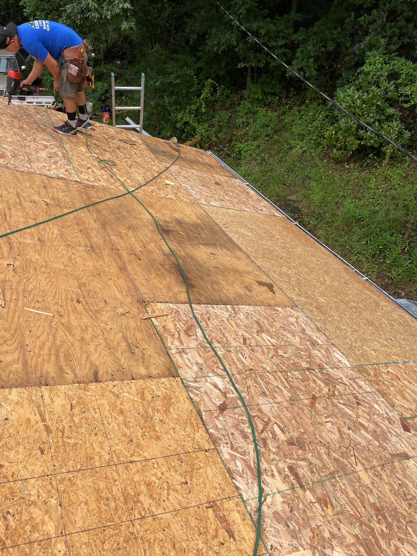 Residential Roofing Installation using GAF Timberline HDZ Charcoal by Rainstoppers Roofing