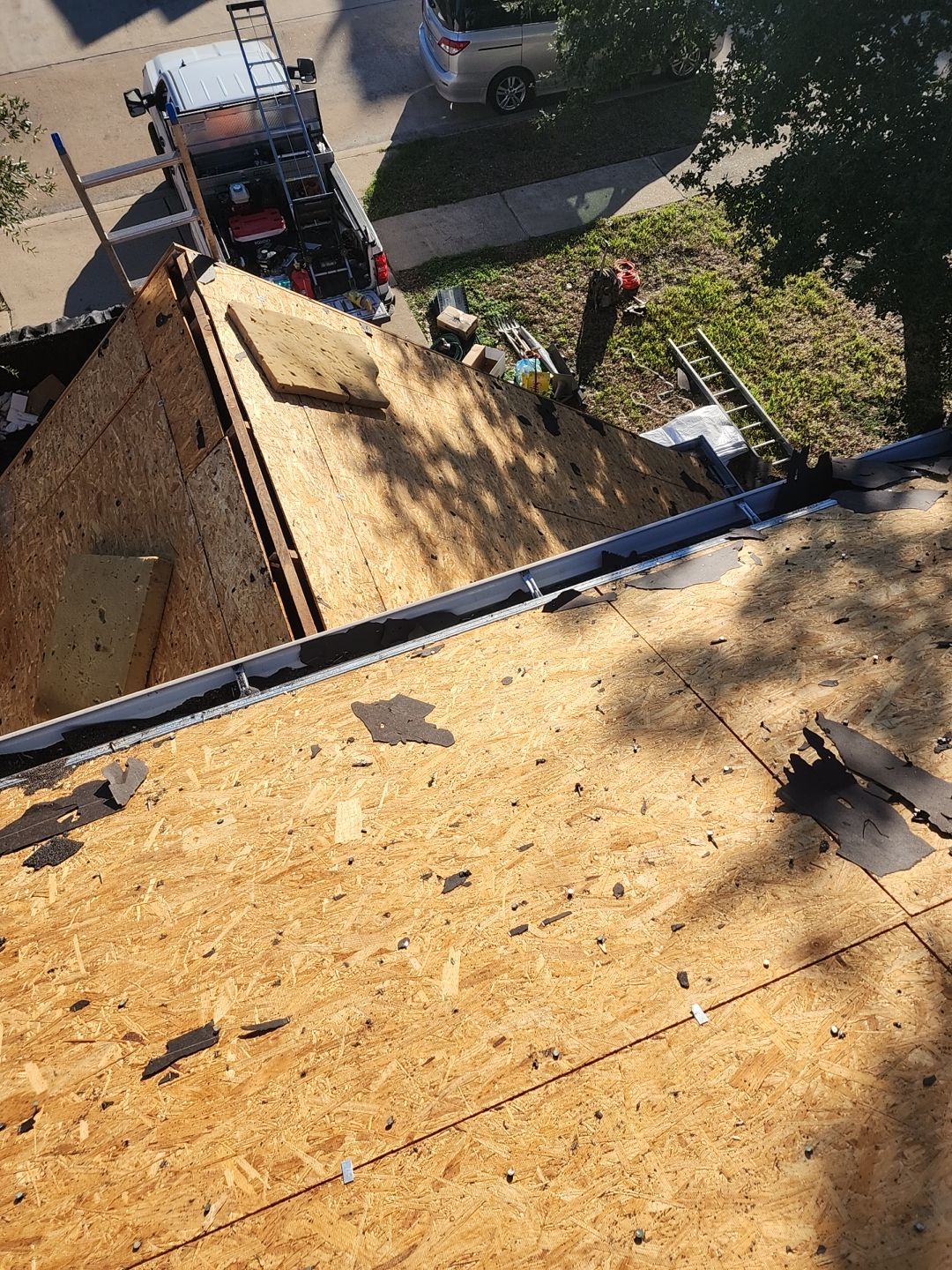 Residential Roofing Installation using Owen's Corning Duration (Lifetime) Shingles by Roof Repair Company