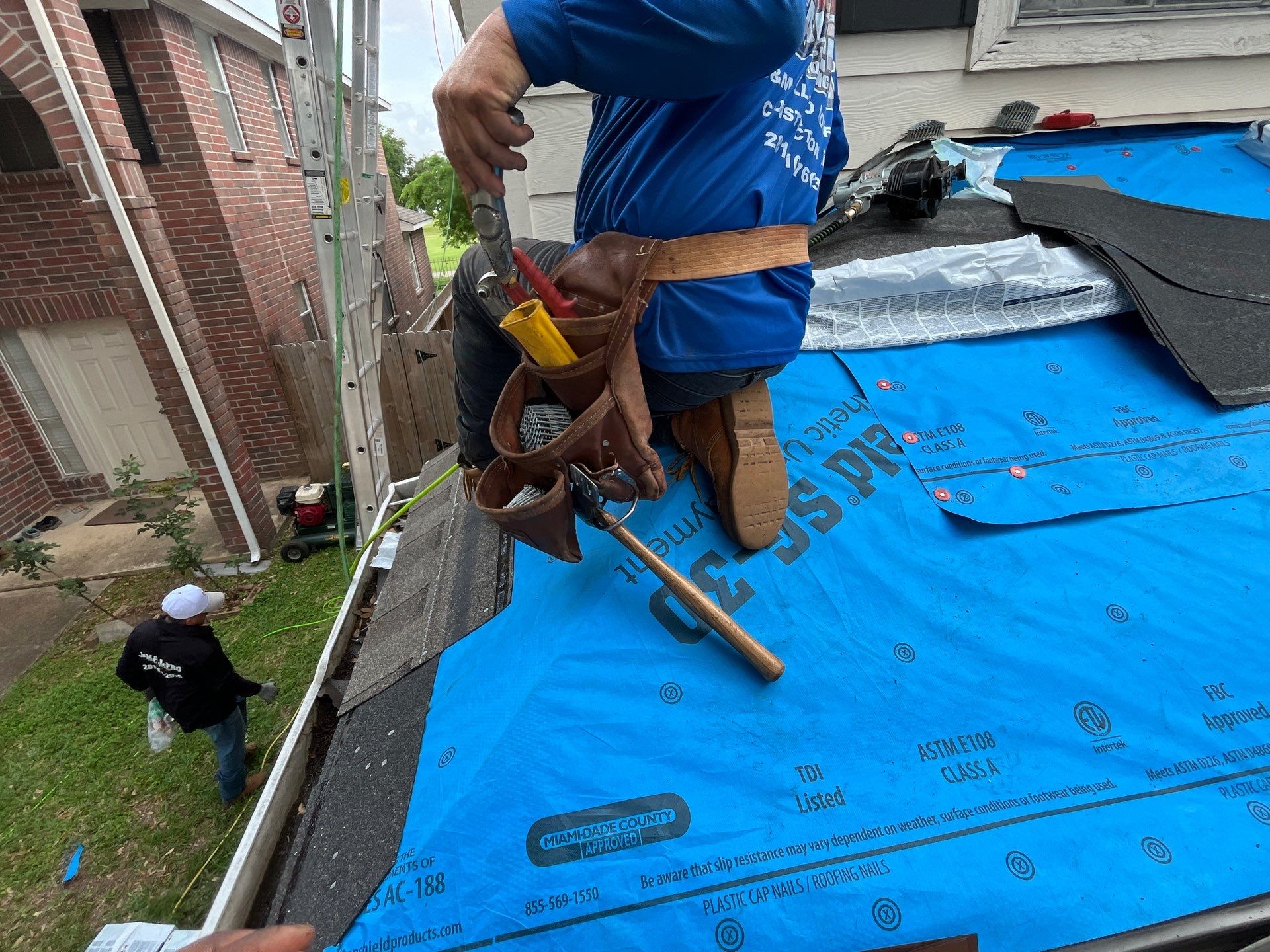 Residential Roofing Installation using Owen's Corning Duration (Lifetime) Shingles by Roof Repair Company