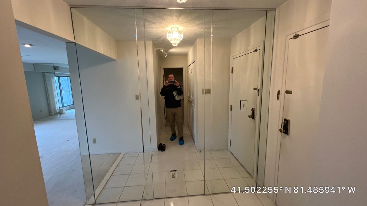 Swirski mirror removal by Best Buy Painting