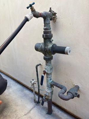 Water Filter and Regulator