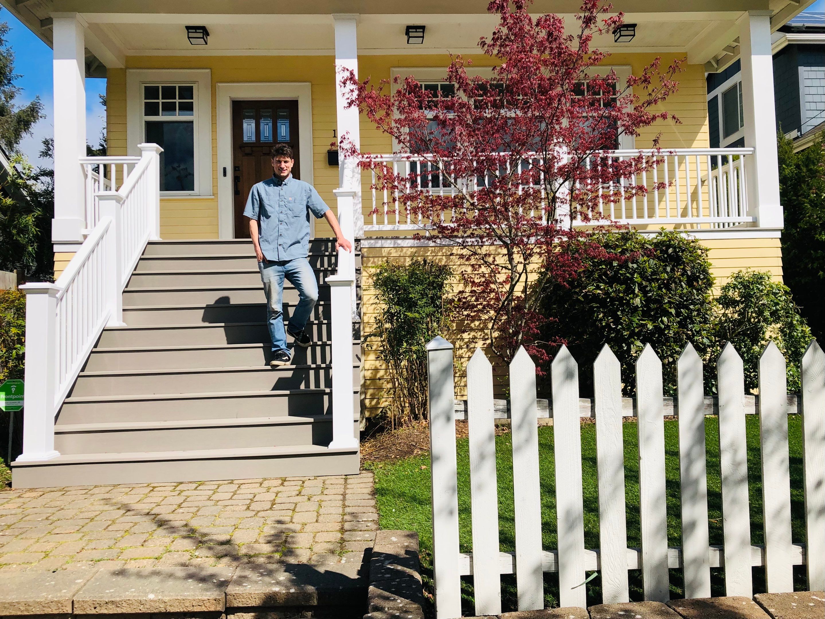 Greenlake Front Porch by Alki deck builders 