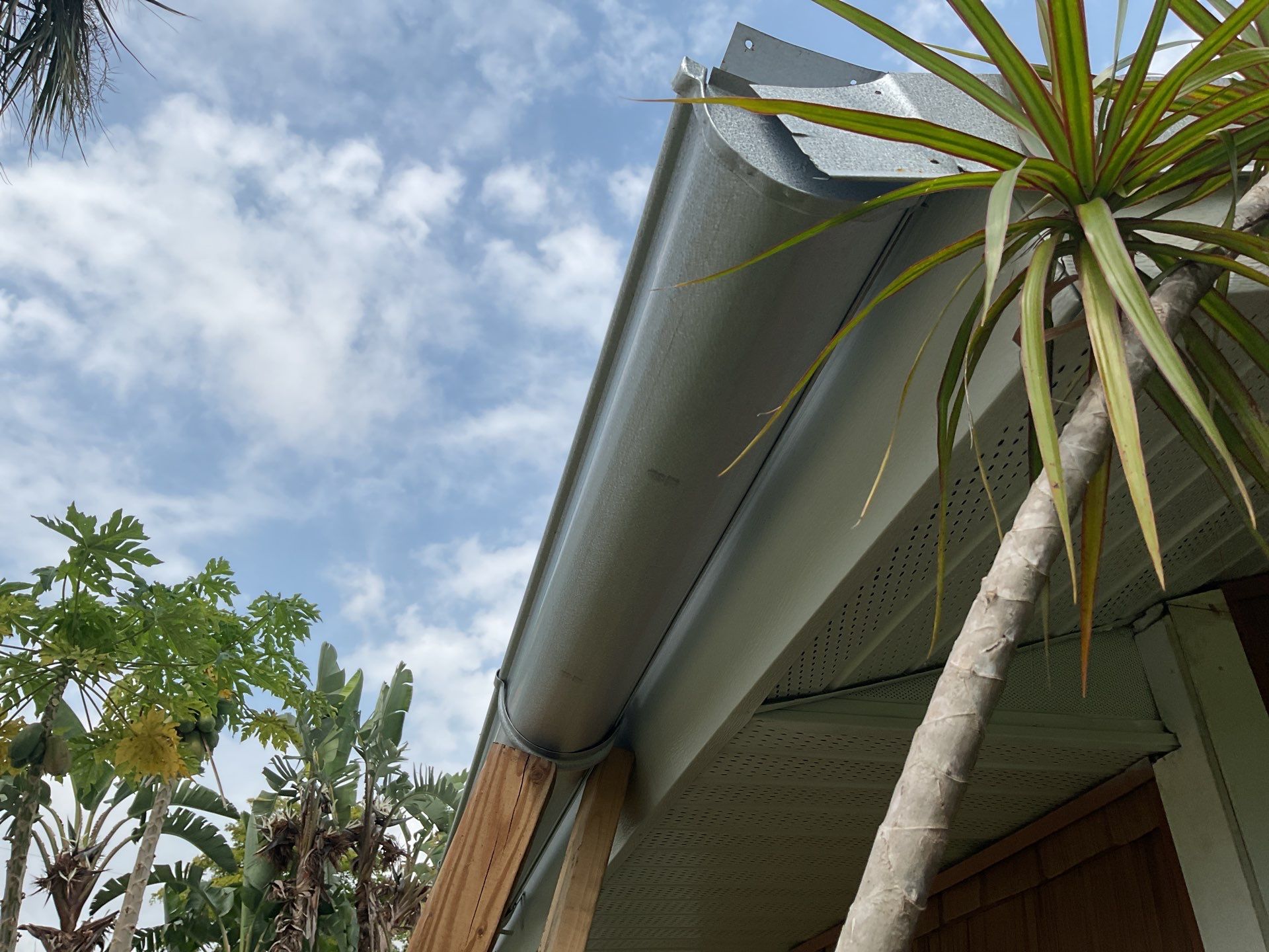 Half-Round Aluminum Gutters in North Fort Myers FL by Gutter Professors