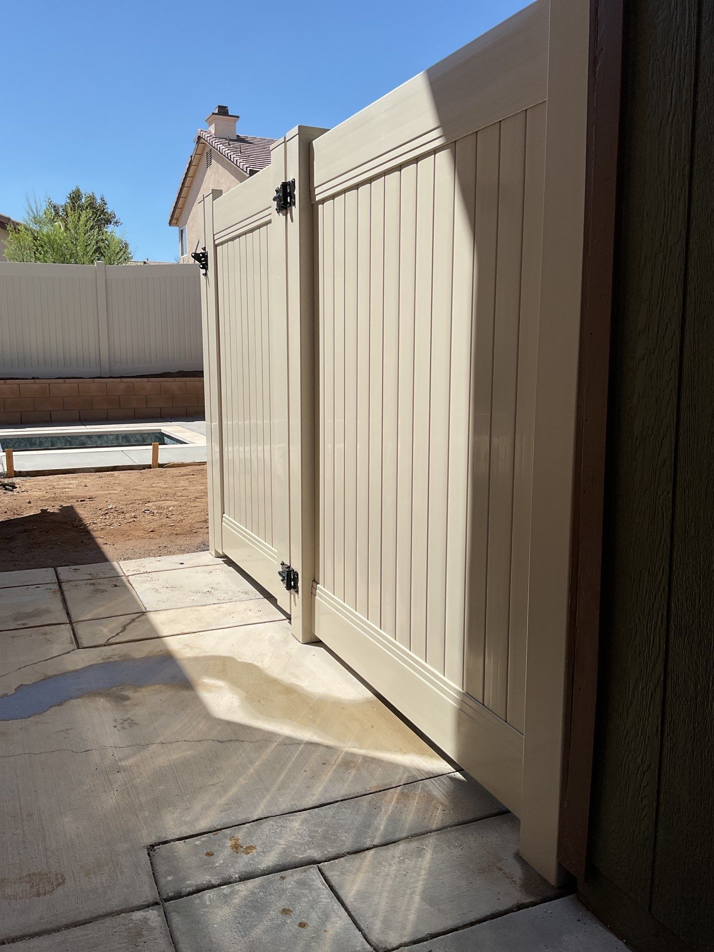 Fence Installation using Vinyl by Fence Guys Inc. 