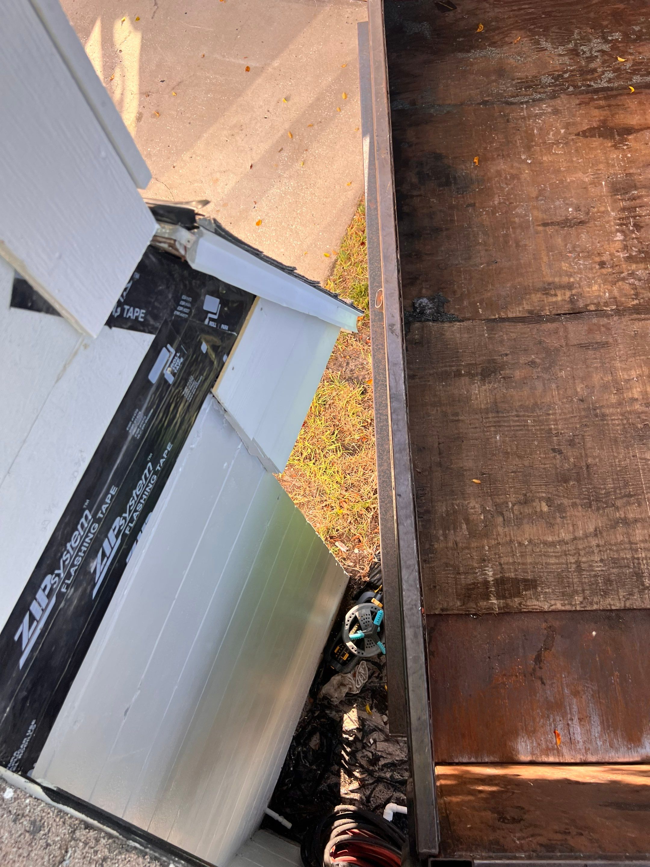 Project in St. Petersburg 33702 by Mitchell Roofing Company LLC 