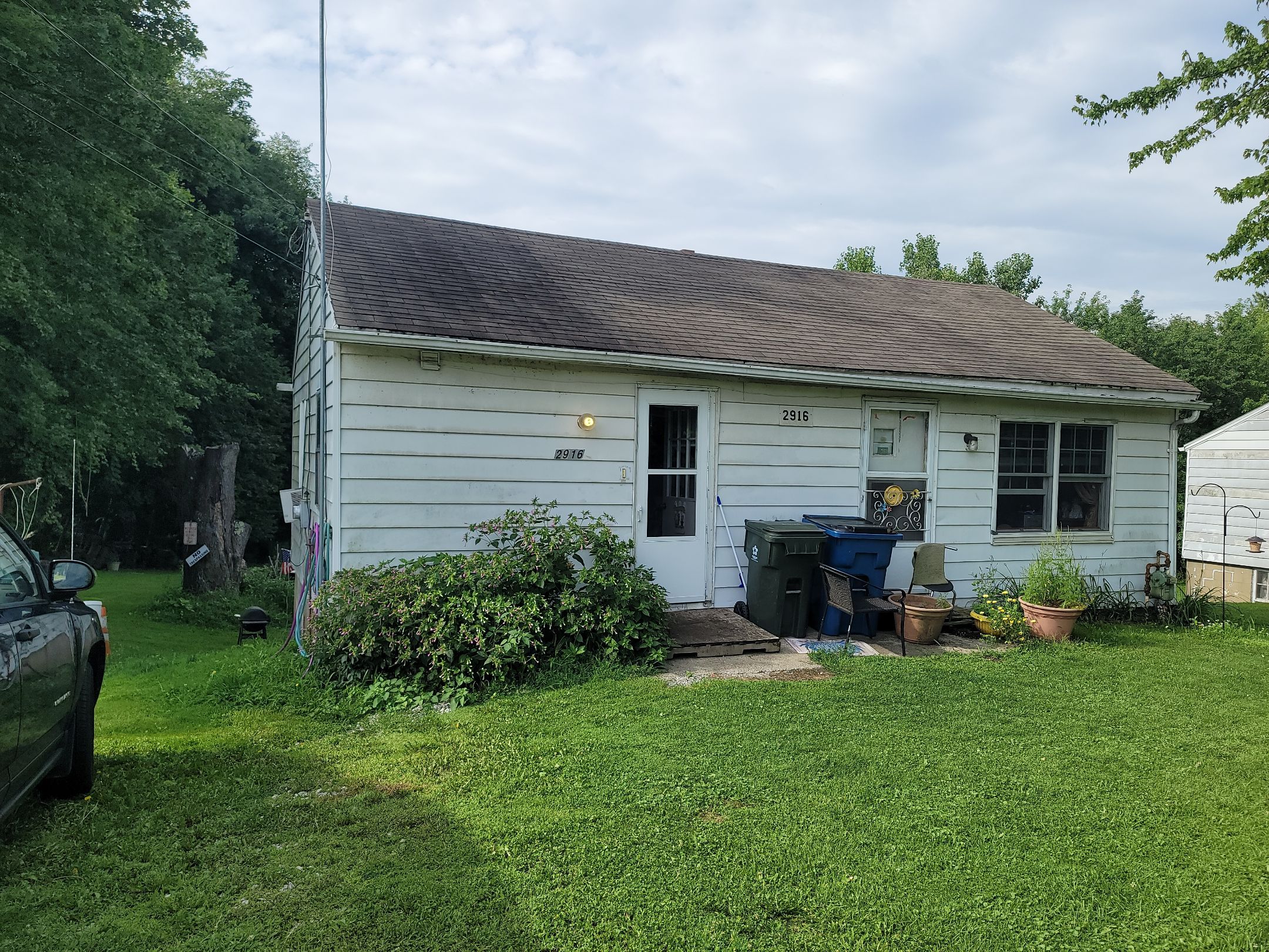 Atlas Pinnacle, Color, Pewter, Drip Edge, White by Eagle Eye Roofing