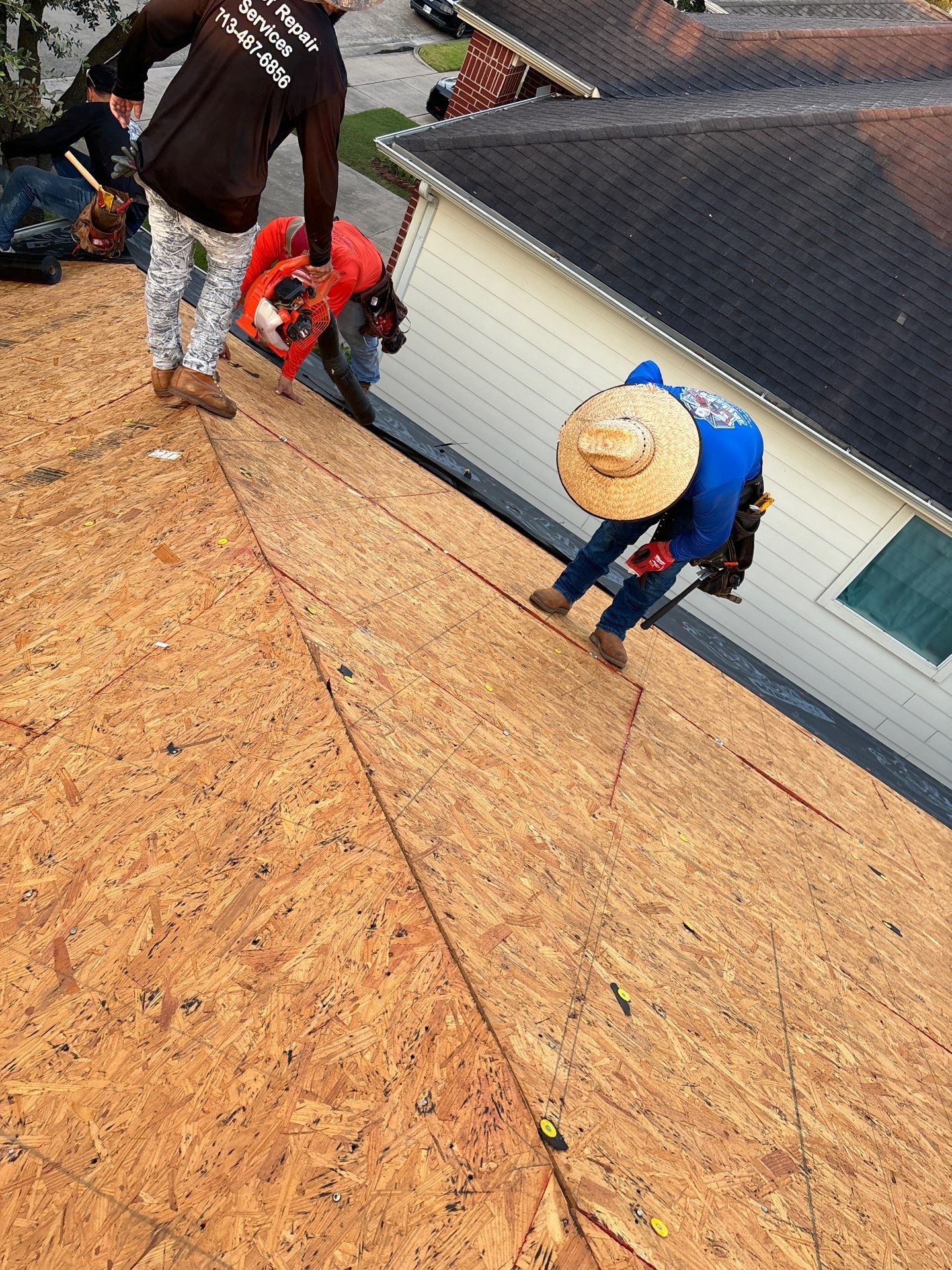 Residential Roofing Installation using Owen's Corning Duration (Lifetime) Shingles by Roof Repair Company