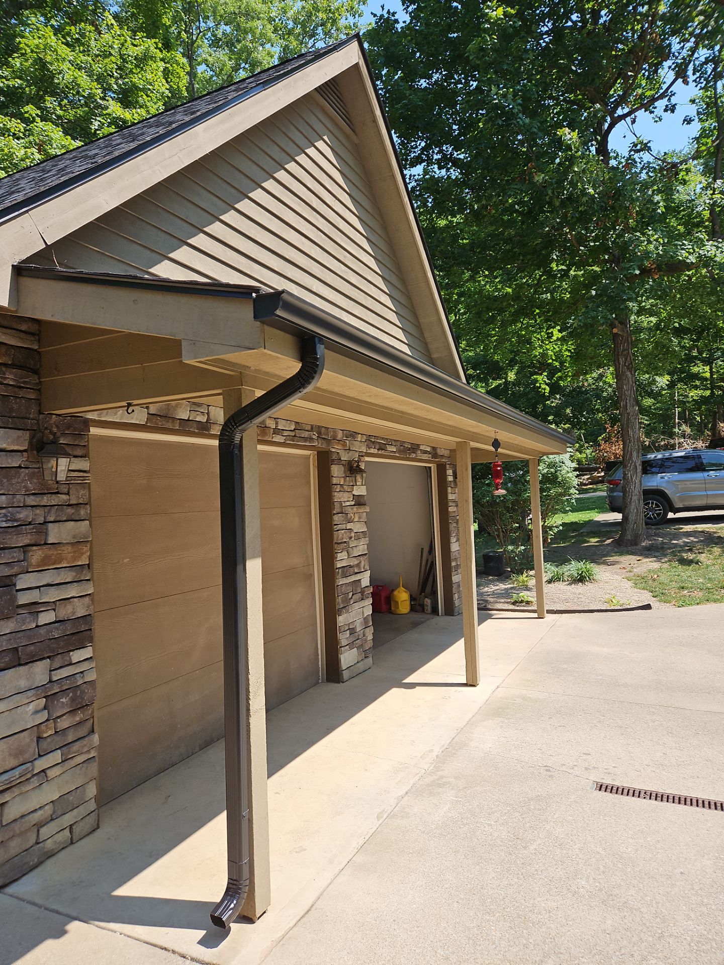 Residential Roofing Installation using Duration Series Shingles - Onyx Black by RoofX 