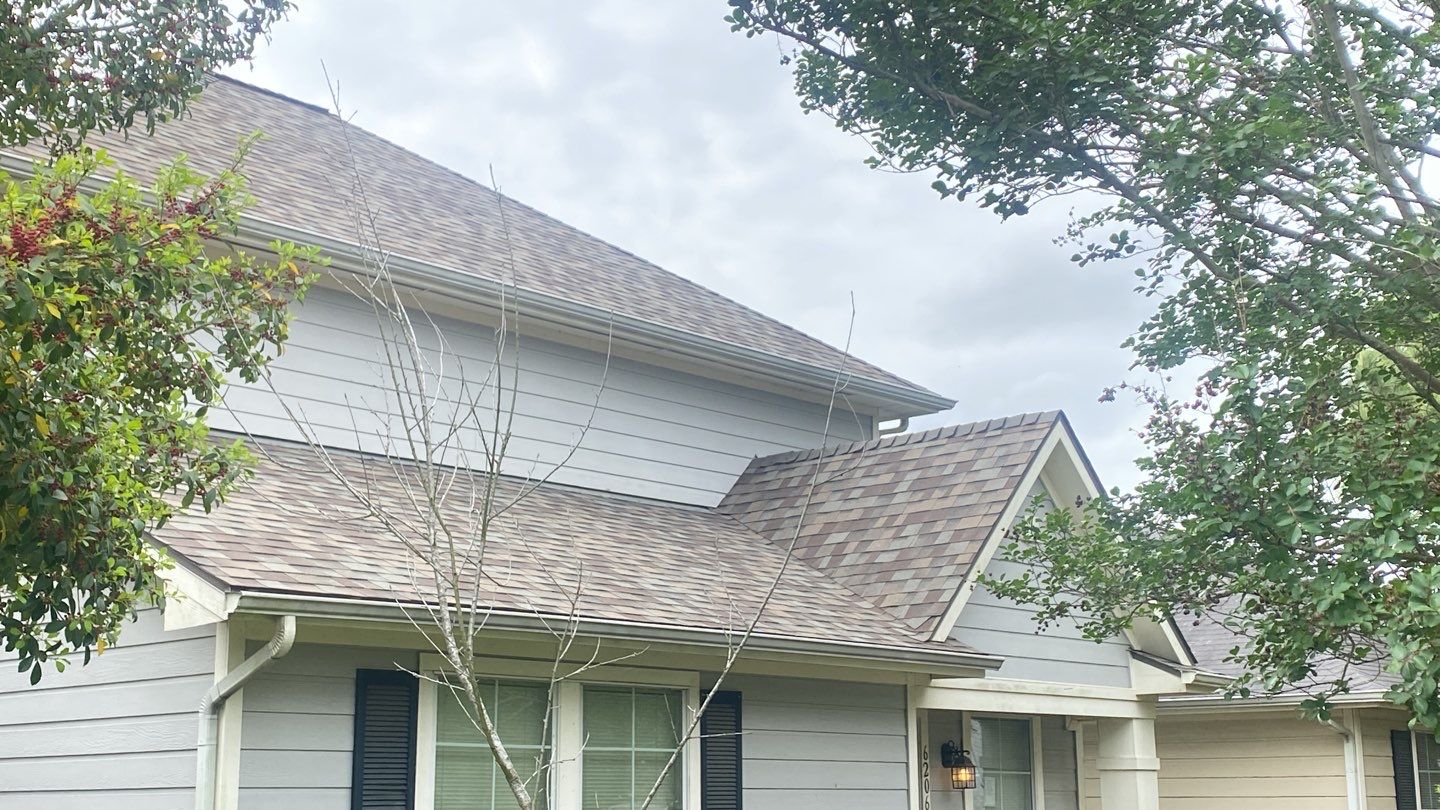 Residential Roofing Installation using Owen's Corning Duration (Lifetime) Shingles by Roof Repair Company