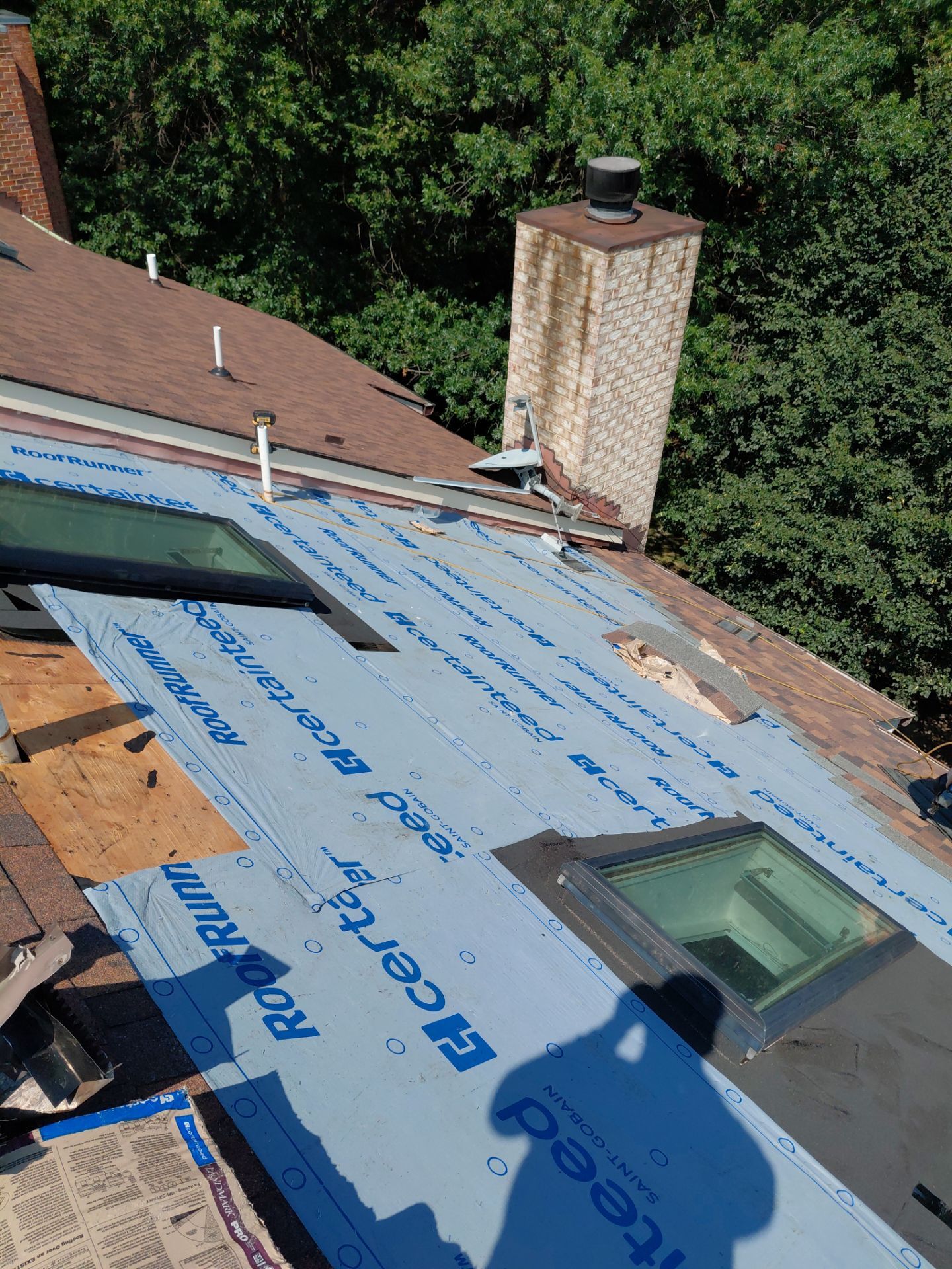 Alexandria: Residential Roof with CertainTeed Landmark Pro in Max Def Burnt Sienna by RM Banning, Inc.