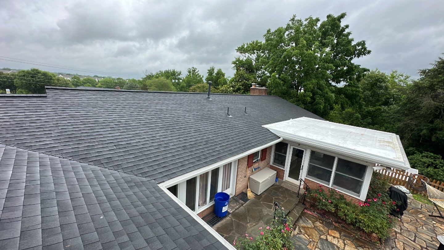 Manassas: CertainTeed Landmark Pro Designer Shingles in Max Def Moire Black by RM Banning, Inc.