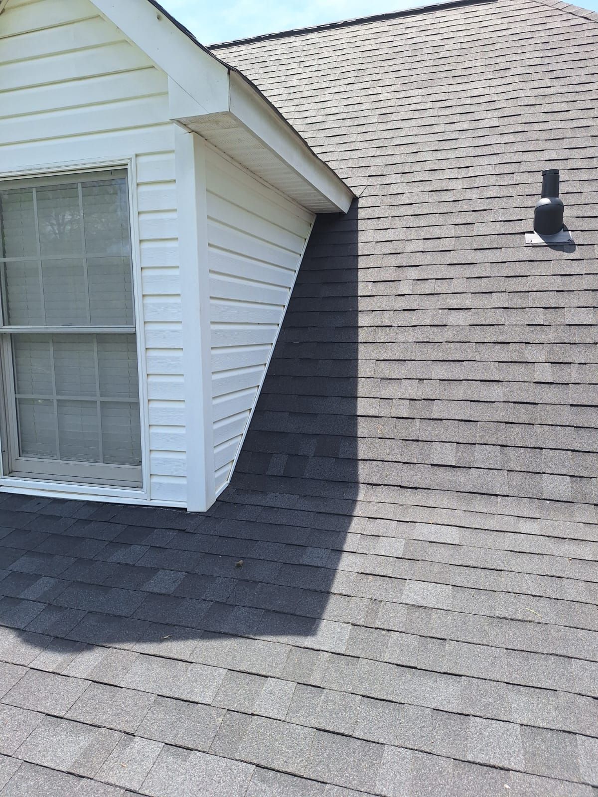 Residential Roofing Installation using Owens Corning® Oakridge Onyx Black by Indigo State Roofing