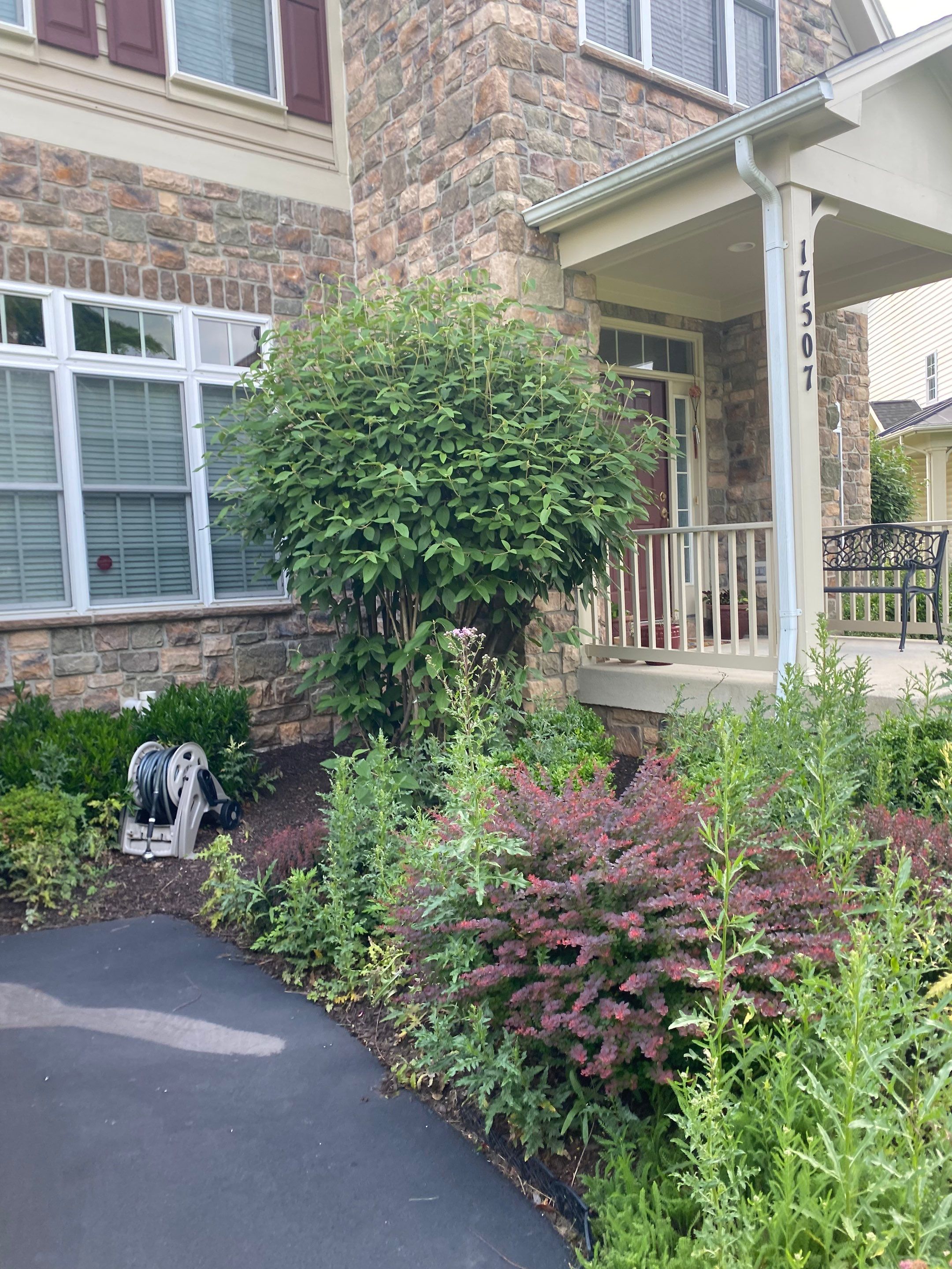 Landscape Cleanup & Mulch  by The Smet Companies, LLC