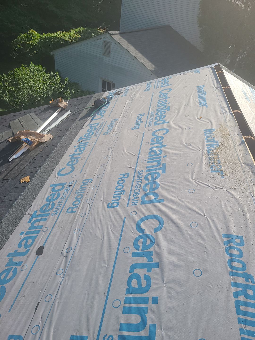 Burke: CertainTeed Landmark Designer Shingles in Moire Black by RM Banning, Inc.