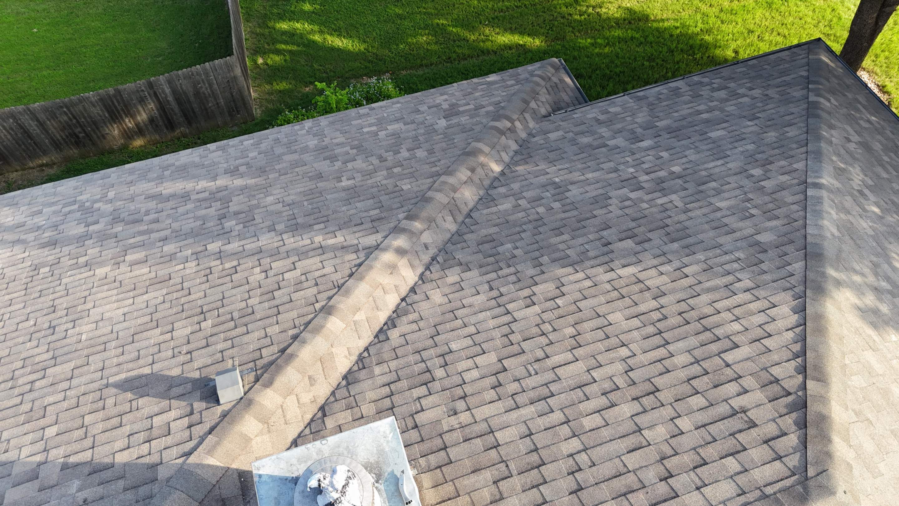 Weathered Wood - Malarkey Vista by RoofsOnly.com