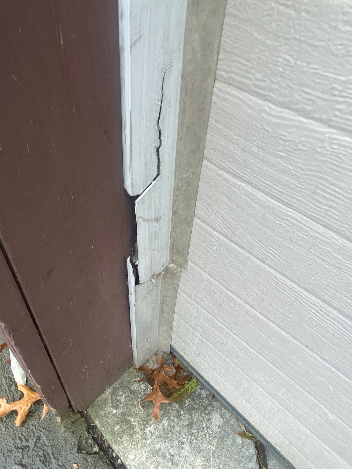 Siding Replacement using Certainteed Classic Restoration D4 by 180 Contractors