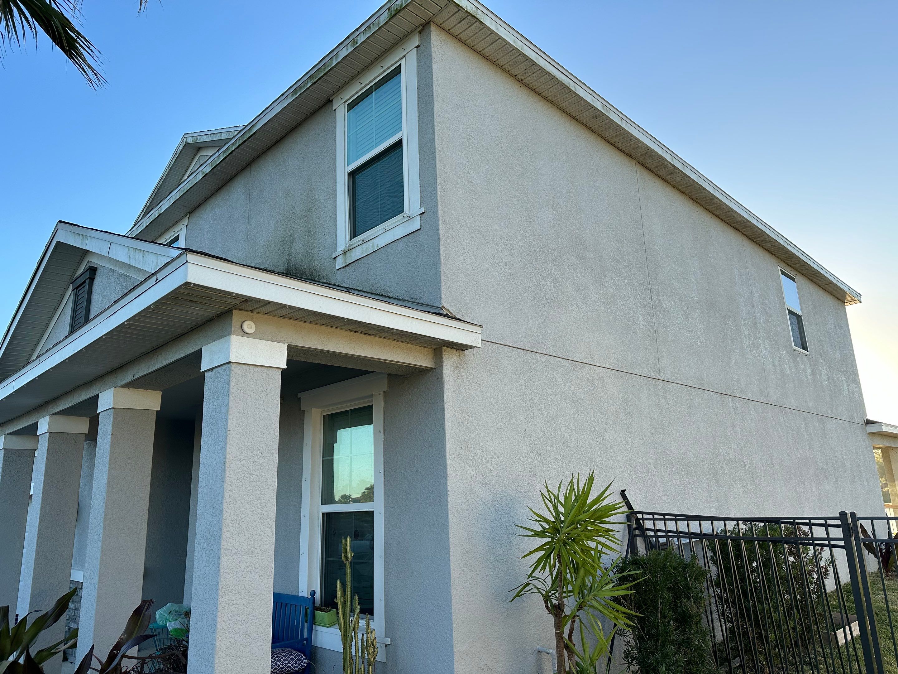 2-Story House Wash & Paver Driveway Cleaning in Trevesta Community, Palmetto, FL | Sunshine AquaWash by Sunshine AquaWash