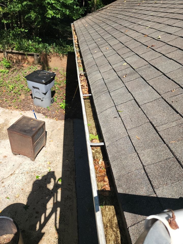 House Wash using cleaner by Power Wash Masters LLC