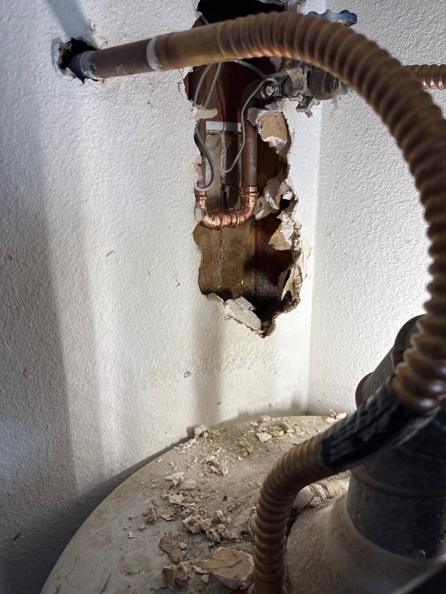  bursted pipe by Us Plumbing 
