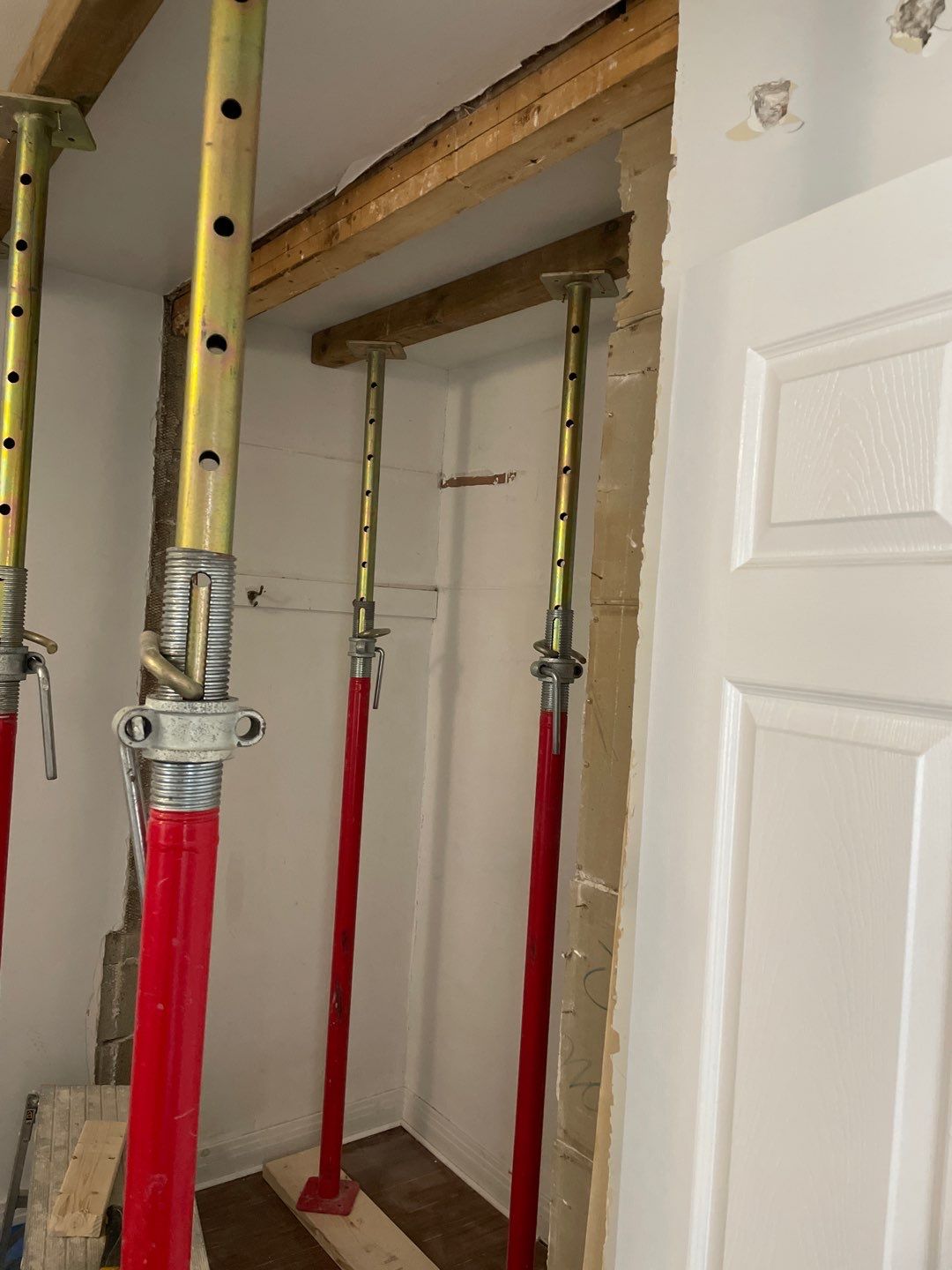 Structural work by Eco-Nature Construction Inc.