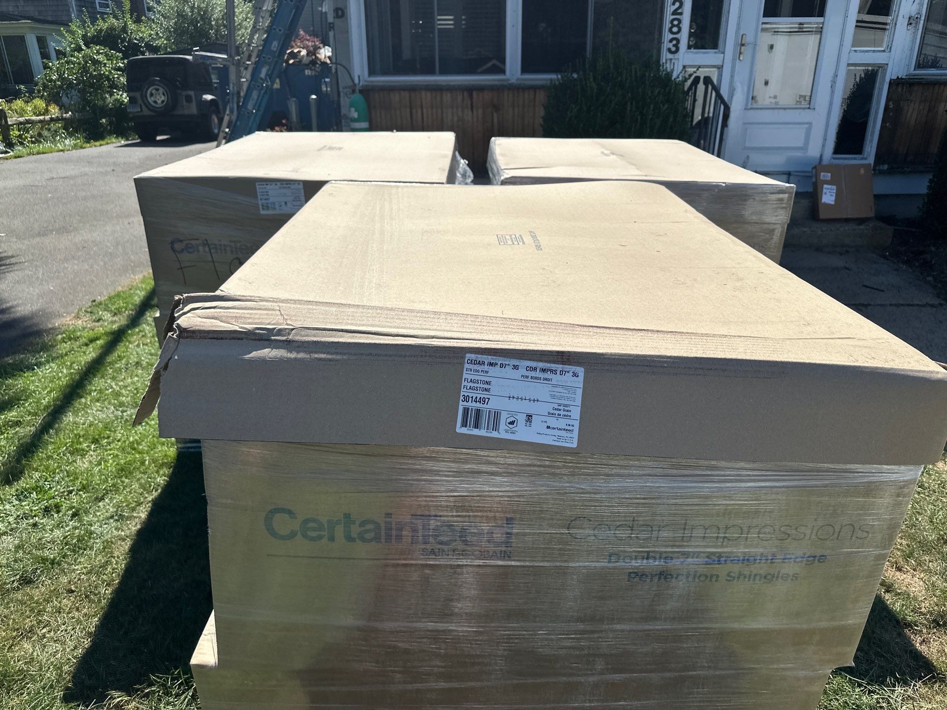 Residential Roofing Installation using Owens Corning TruDefinition Duration - Estate Gray & Flagstone Cedar Impressions by A Plus Exterior