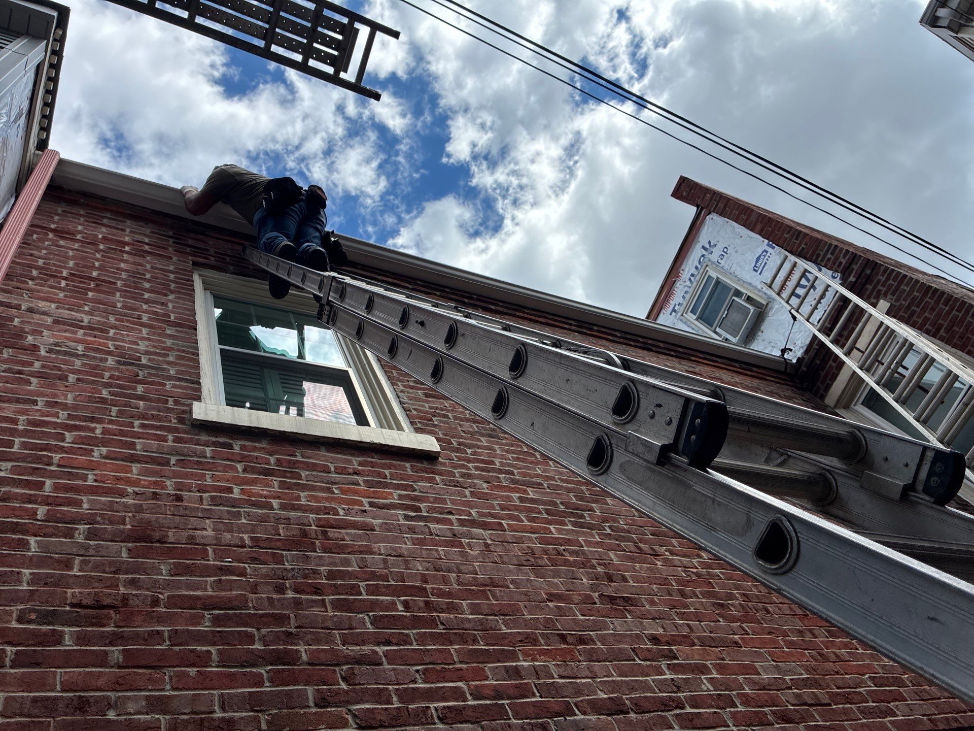 Mastic Ovation Vinyl Siding Renovation for Pittsburgh Rowhome by Ideal Siding Pittsburgh