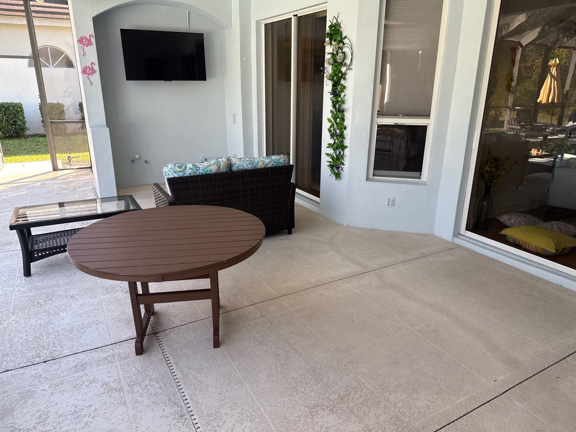 Painted Pool Deck, Lanai & Pool Cage Cleaning in River Club South – Bradenton, FL by Sunshine AquaWash