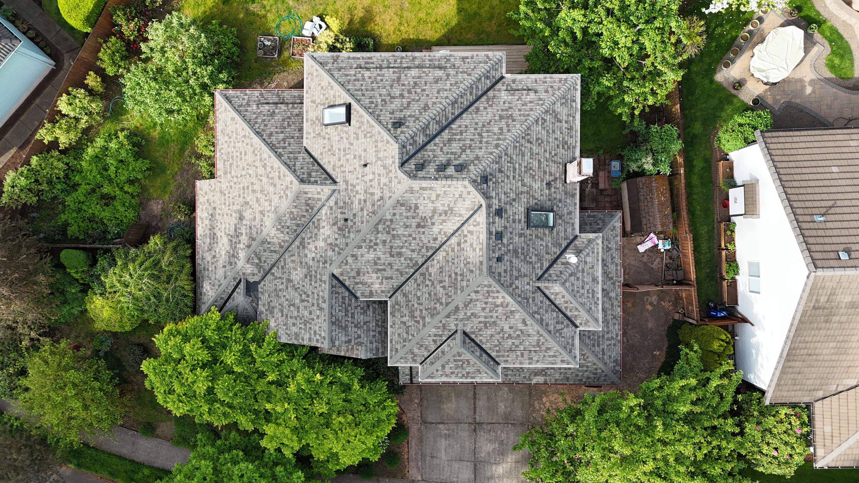 Williamsburg Gray | Roof Replacement in Vancouver, WA 98684 by Valiant Roofing, LLC