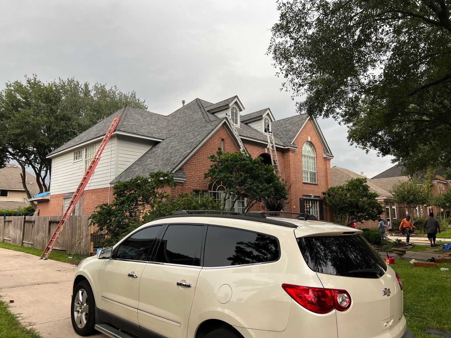 OC Duration Estate Gray by HHH Roofing & Construction