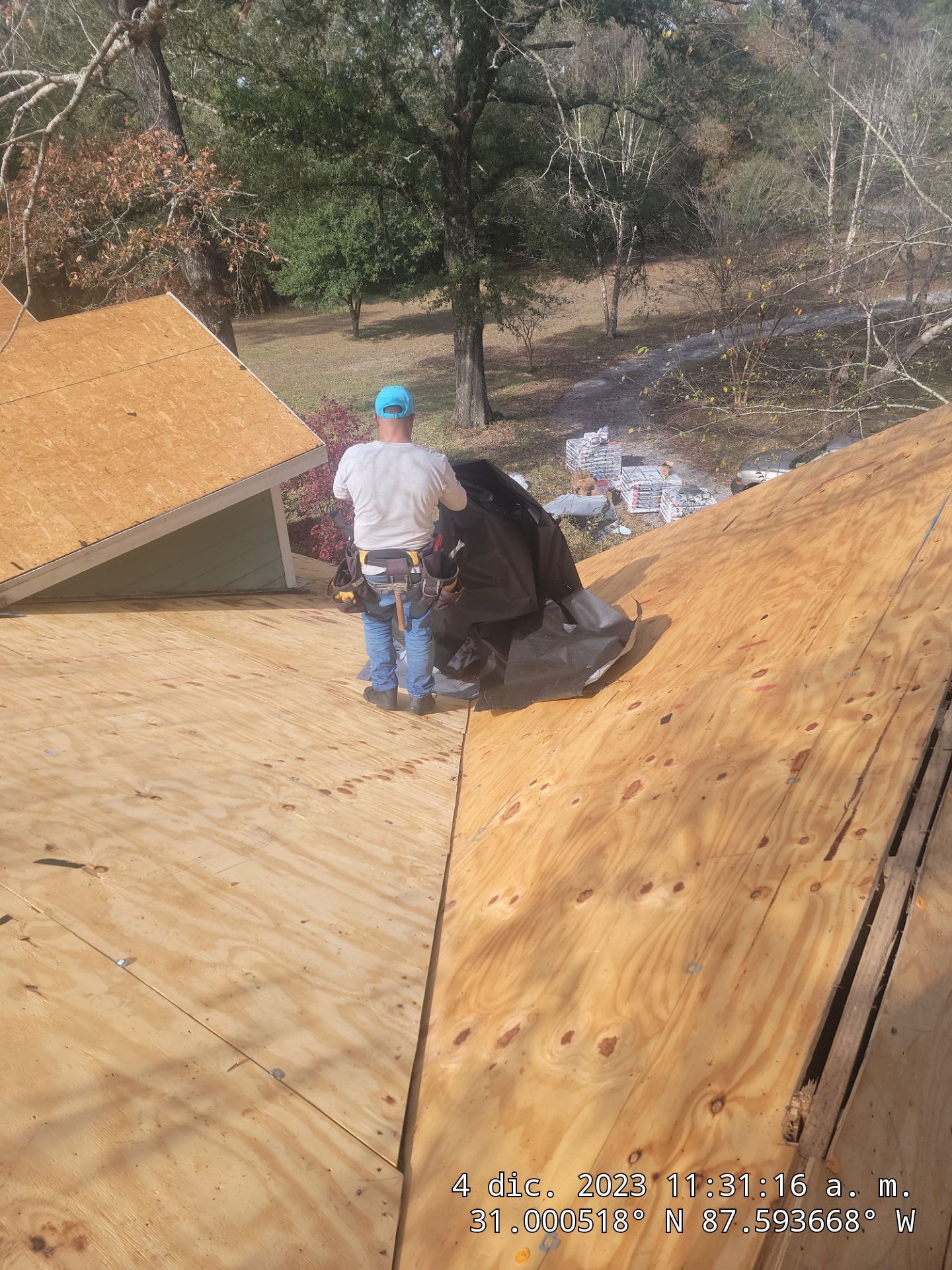 Jaye by IAM Roofing LLC