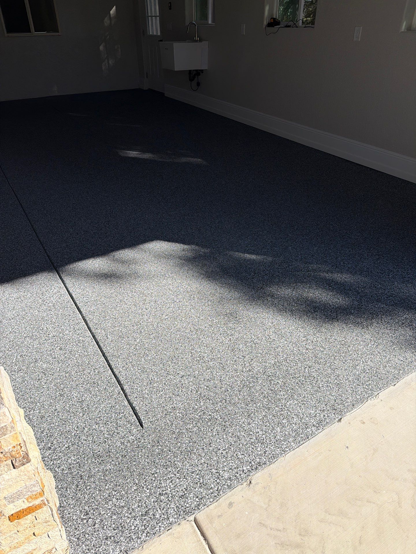 Paso Robles Polyurea Garage Floor Coating with Glacier Chips by MGP Coatings