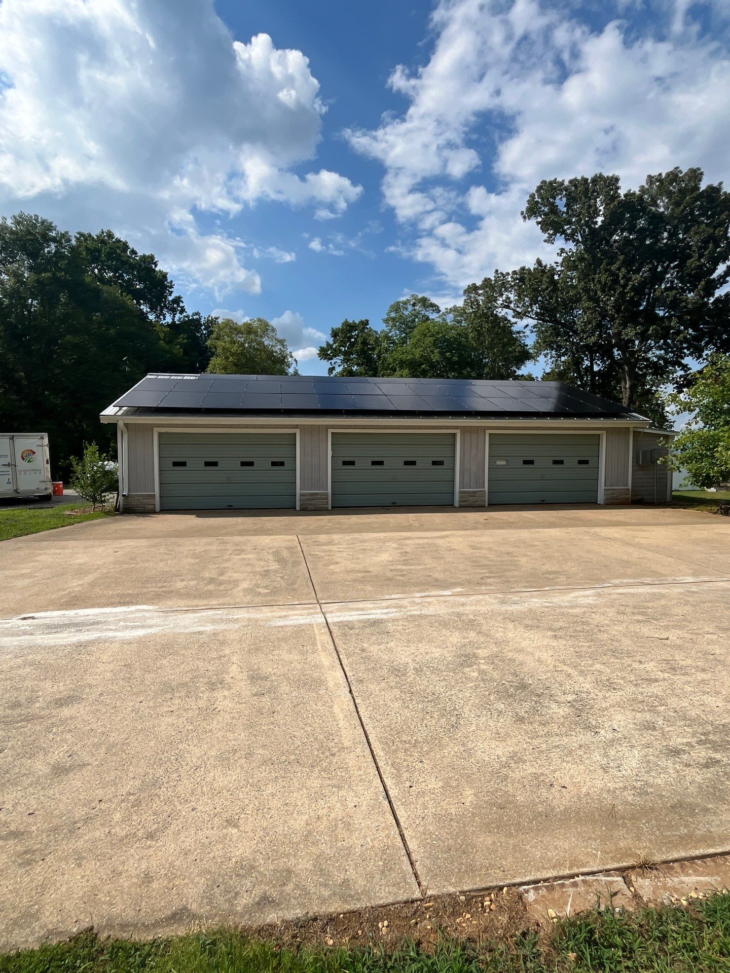 Project in Rogersville by Green Wave Solar 