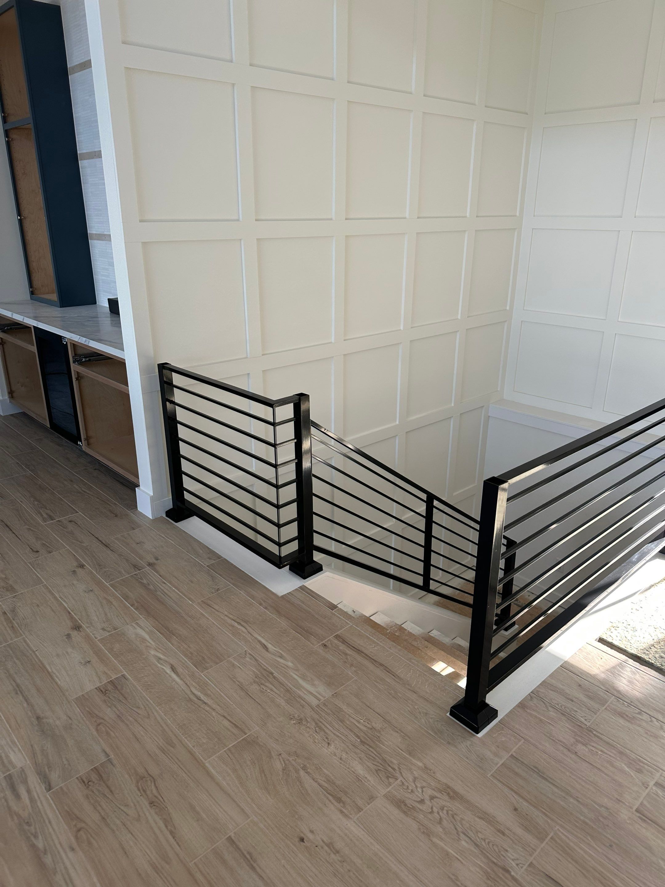 Residential Railing using Horizontal Rail by Edge Rail And Screen