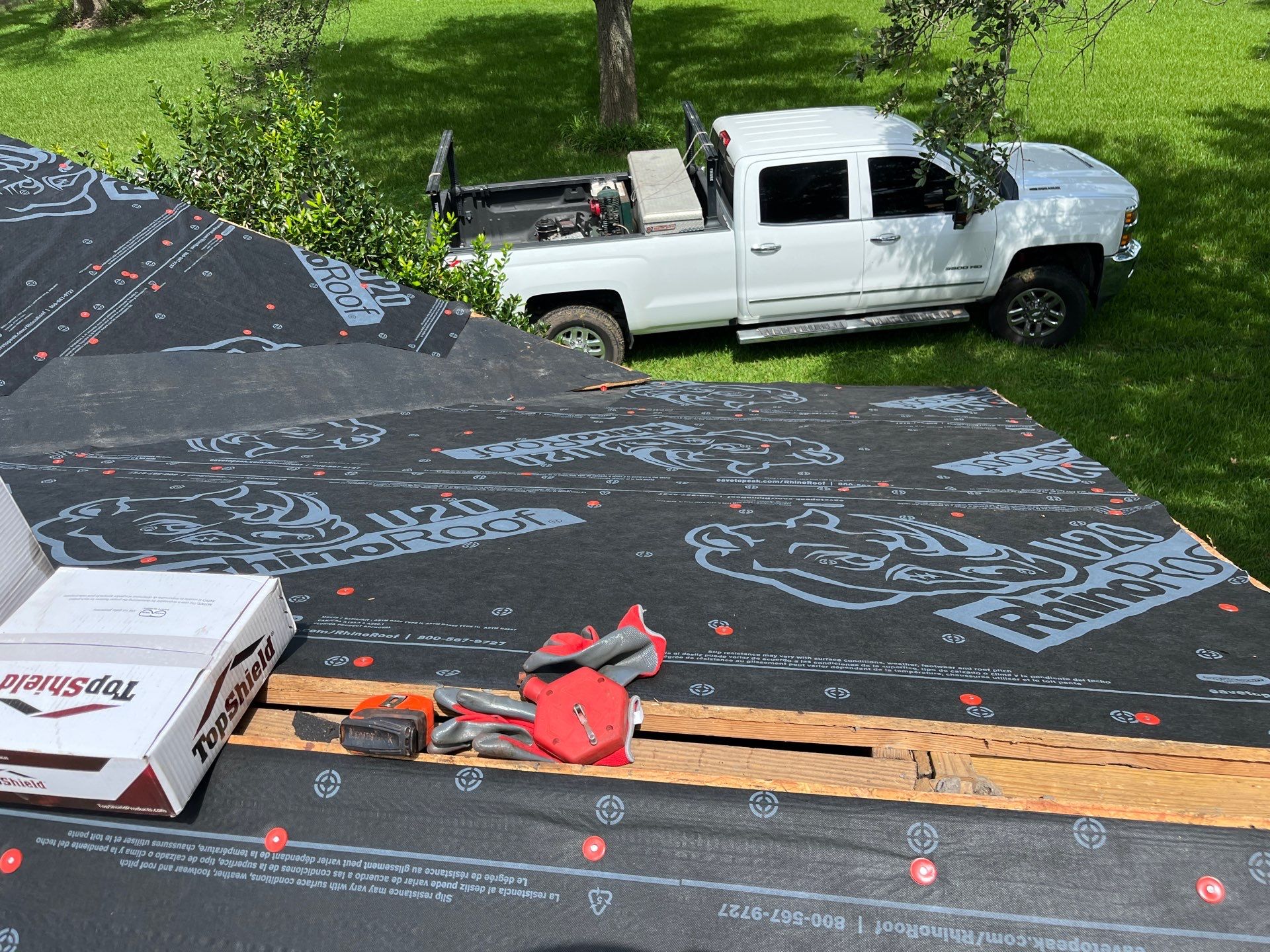 Residential Roofing Installation using Owen's Corning Duration (Lifetime) Shingles by Roof Repair Company