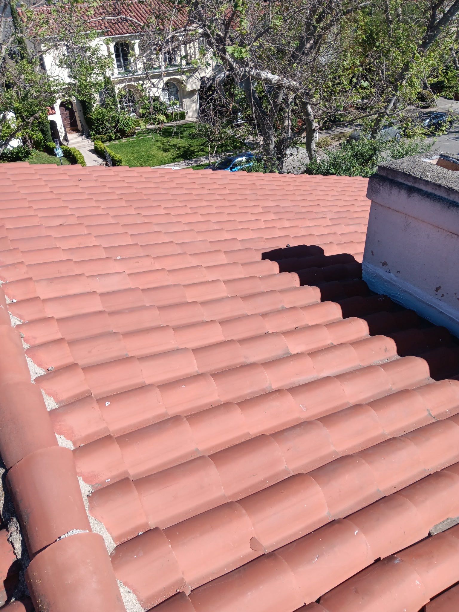 New Roof! Apartment Building in L.A.  by Hull Brothers Roofing