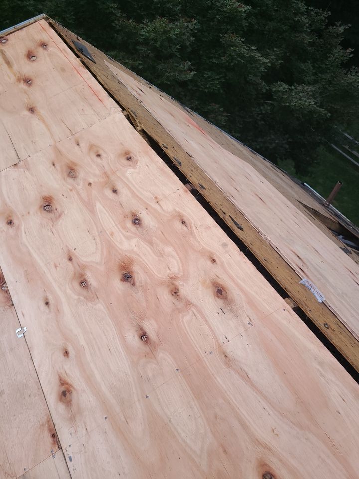 Burke: CertainTeed Landmark Pro Architectural Shingles in Max Def Weathered Wood by RM Banning, Inc.