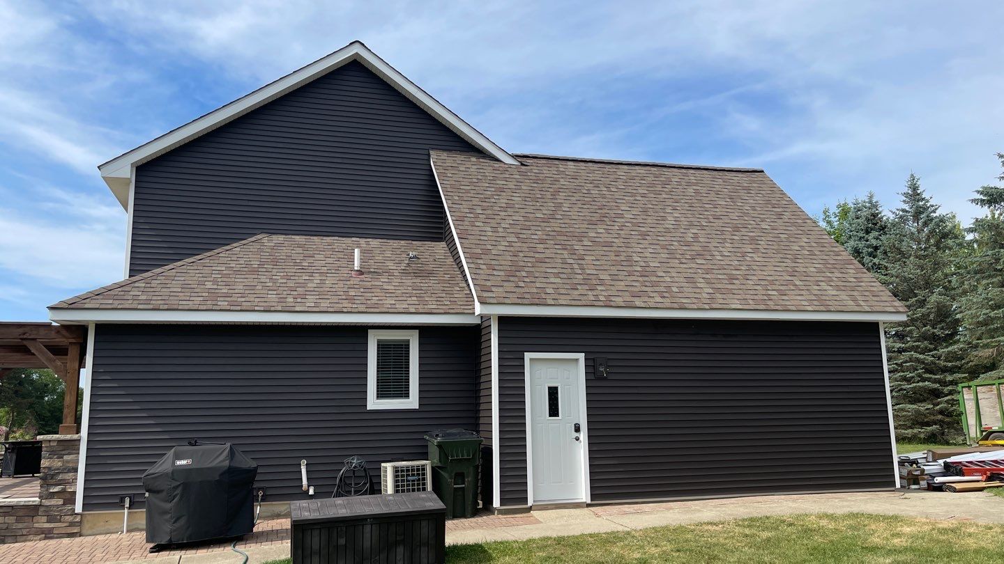 Siding Replacement using Certainteed Restoration Classic D4 by 180 Contractors