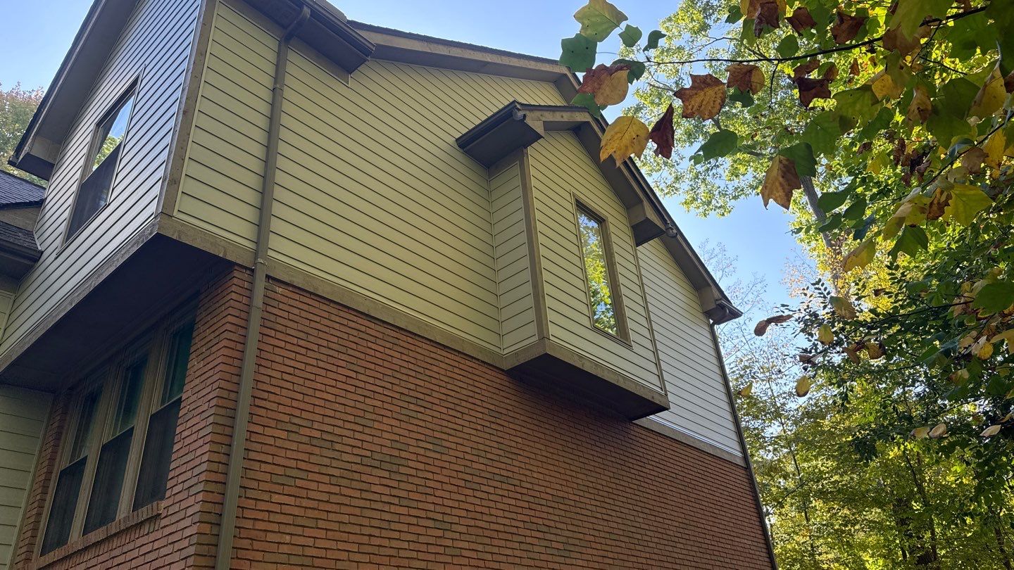 Siding Replacement using Alside S7 Cedar Mill Grain Cape Cod Grey by 180 Contractors